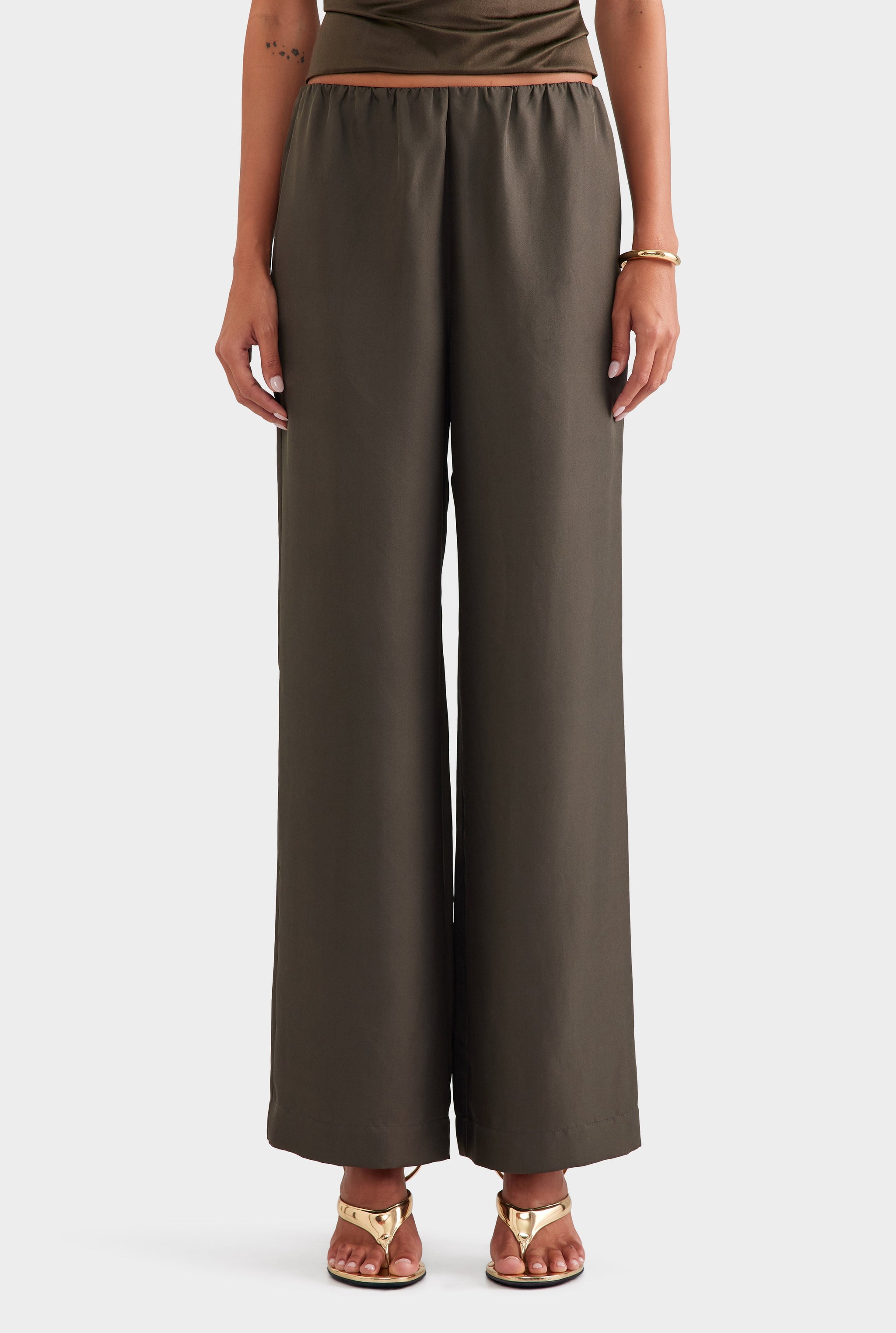 Silk Relaxed Pant - Dark Olive