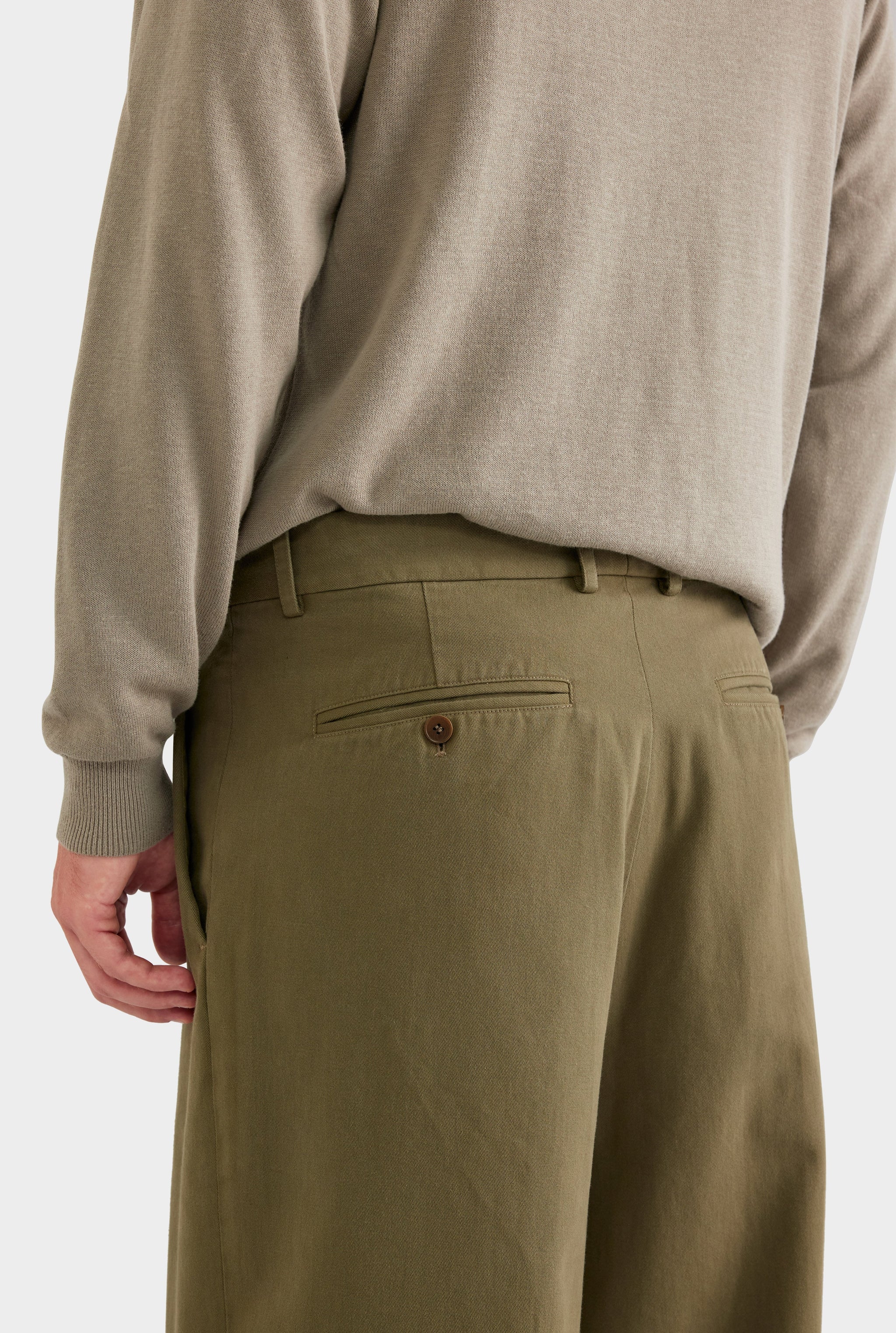 Relaxed Pleated Cotton Twill Trouser - Olive