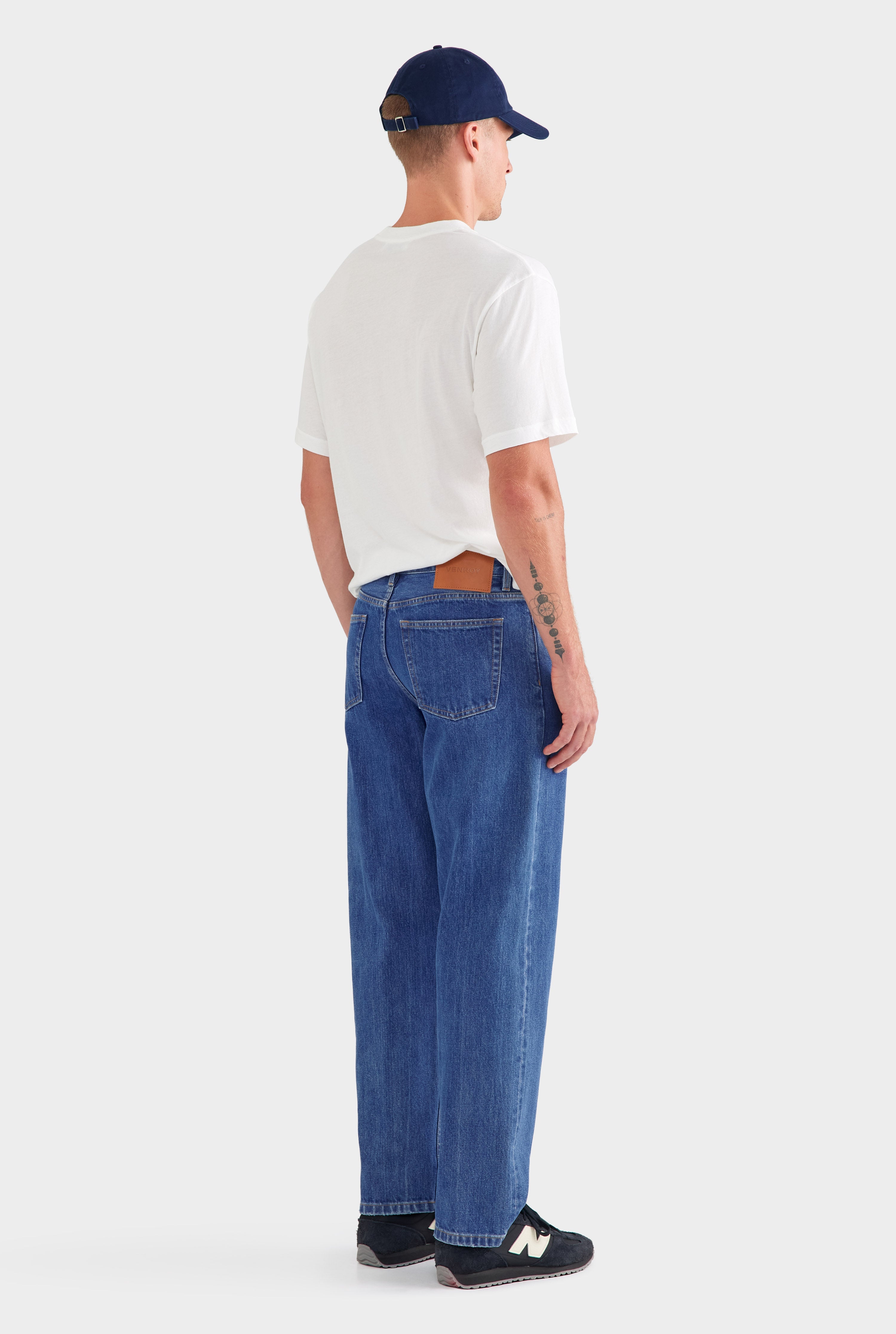 Straight Leg Denim Jean Mid Blue | Venroy – VENROY US
