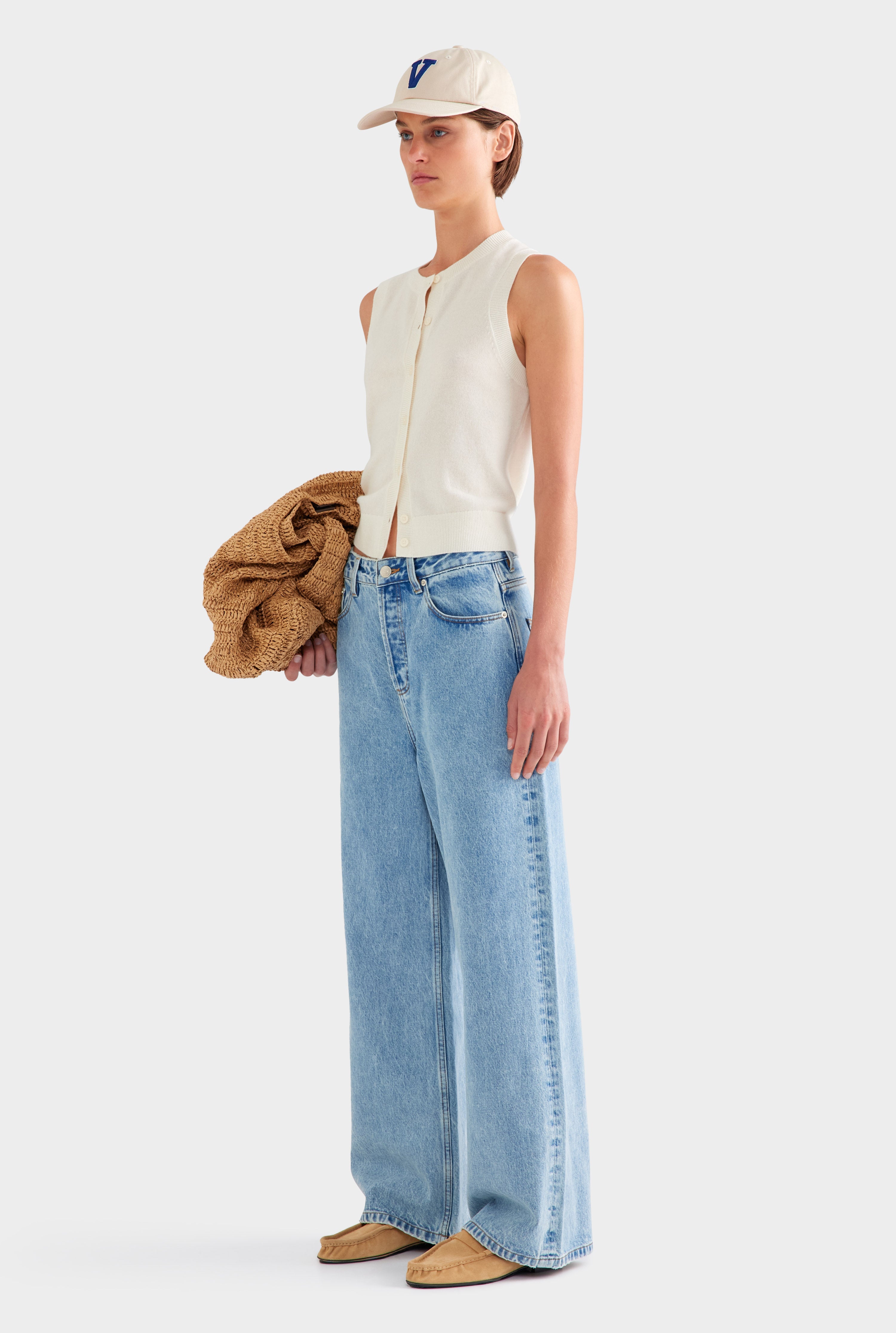 Relaxed Low Rise Denim Jean - Light Blue