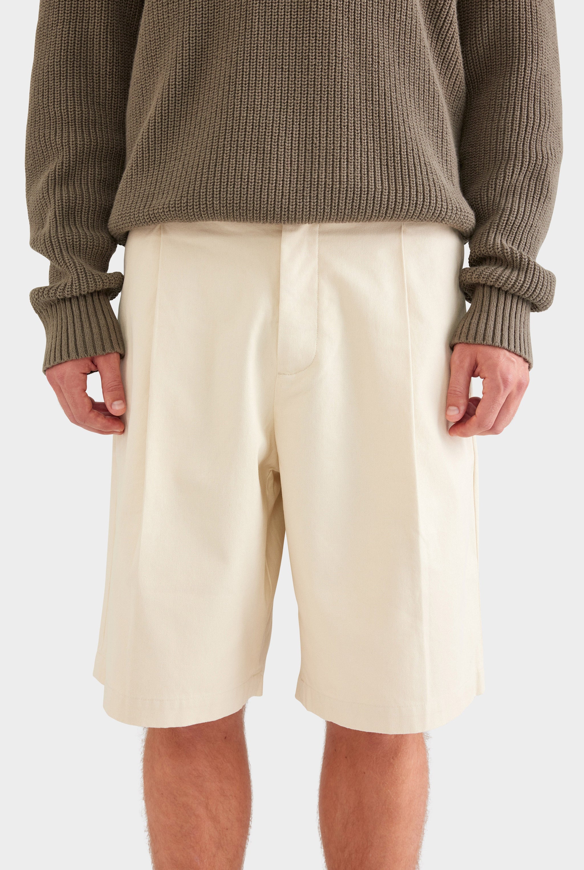 Cotton Canvas Pleated Bermuda Short - Cream