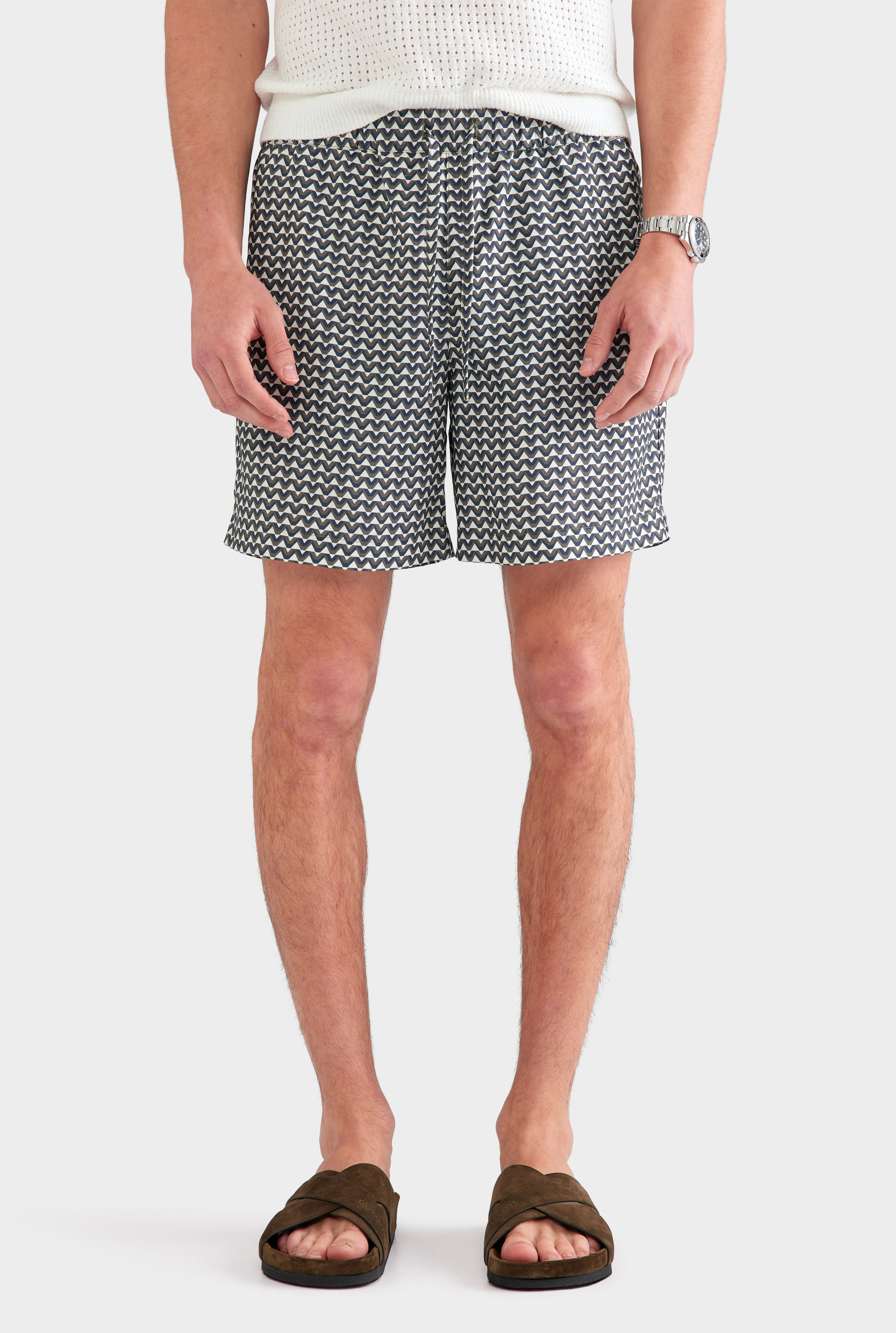 Relaxed Tencel Short - Cream/Navy/Brown V Monogram