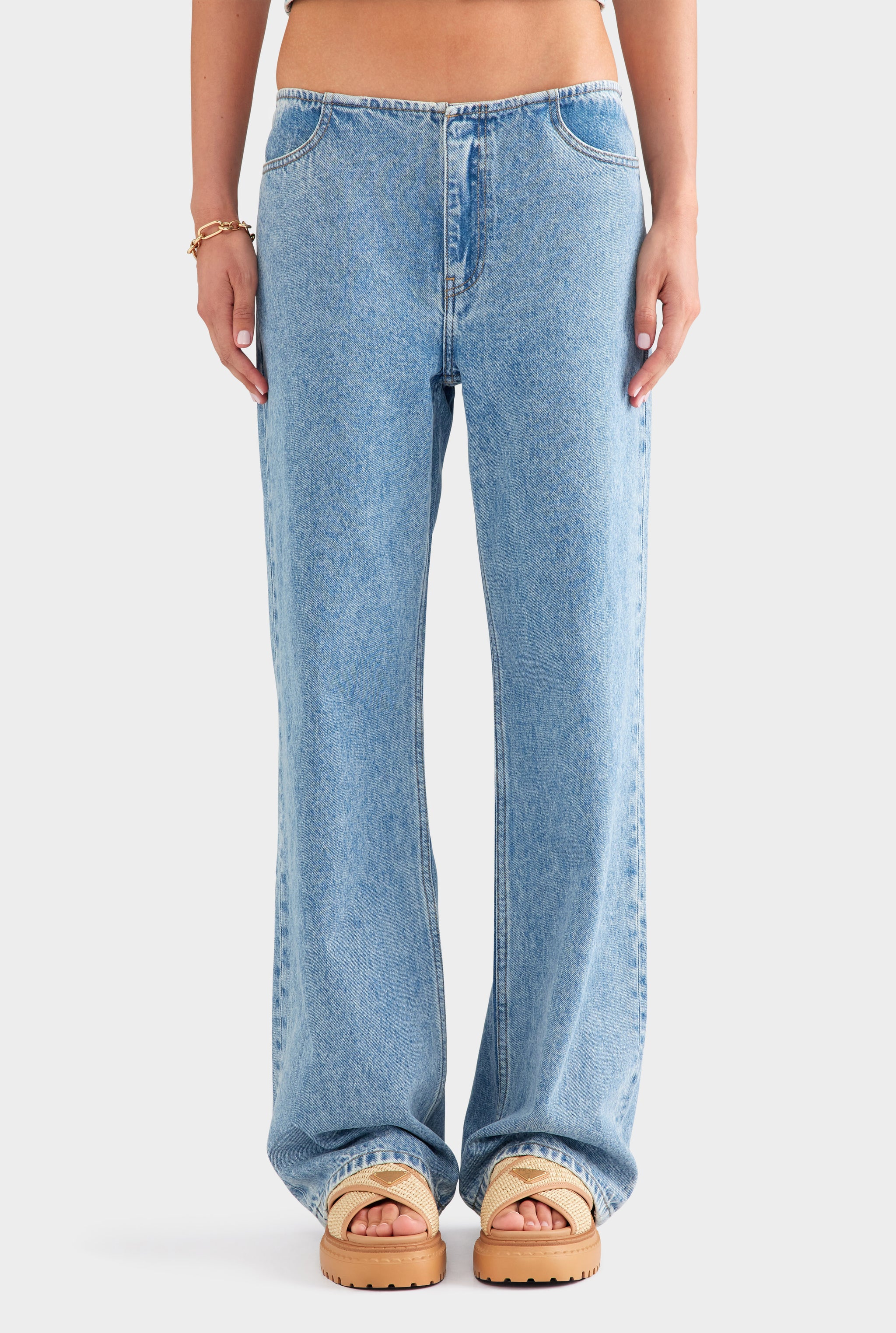 Low Rise Jean - Light Blue
