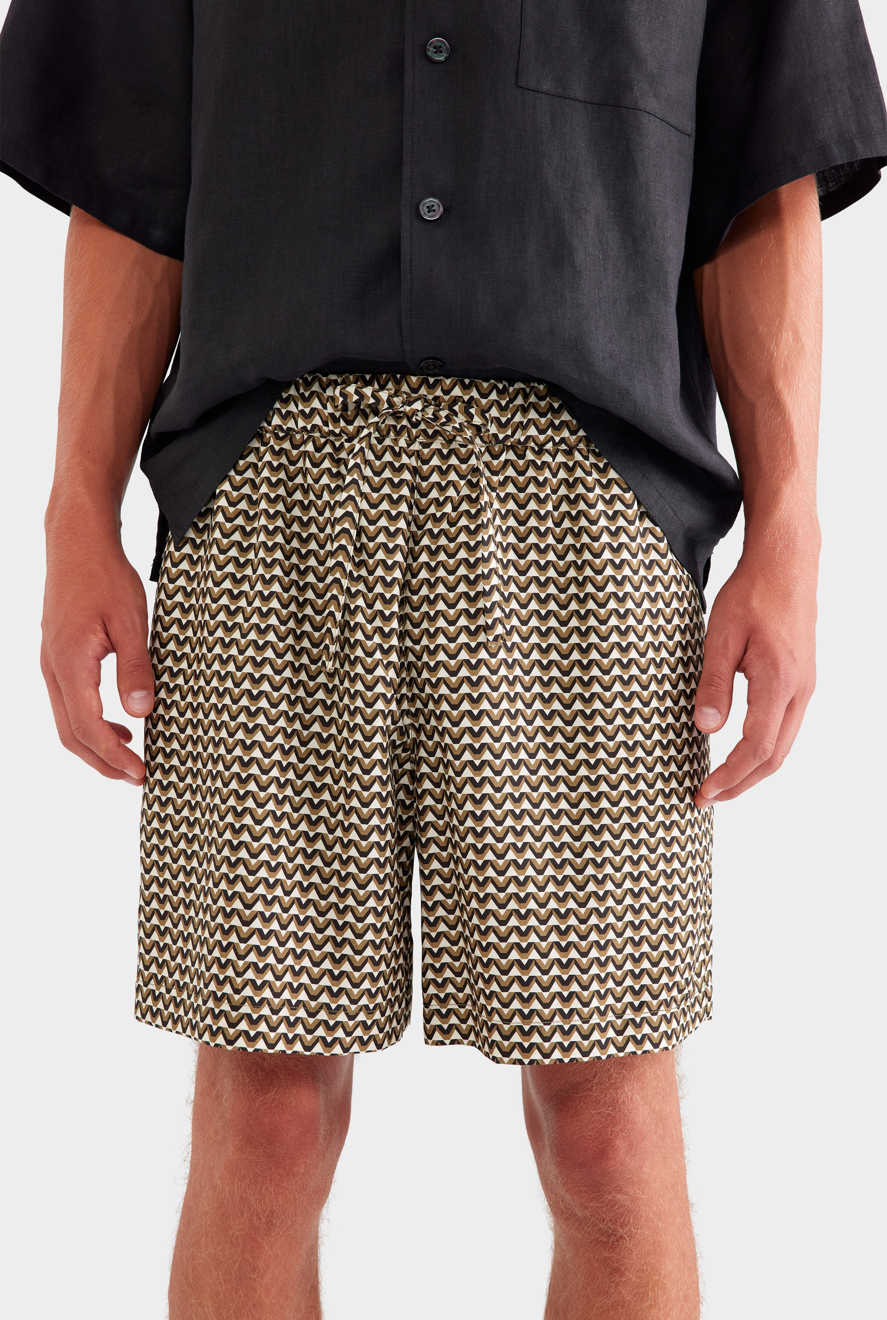 Relaxed Tencel Short - Cream/Black/Olive V Monogram