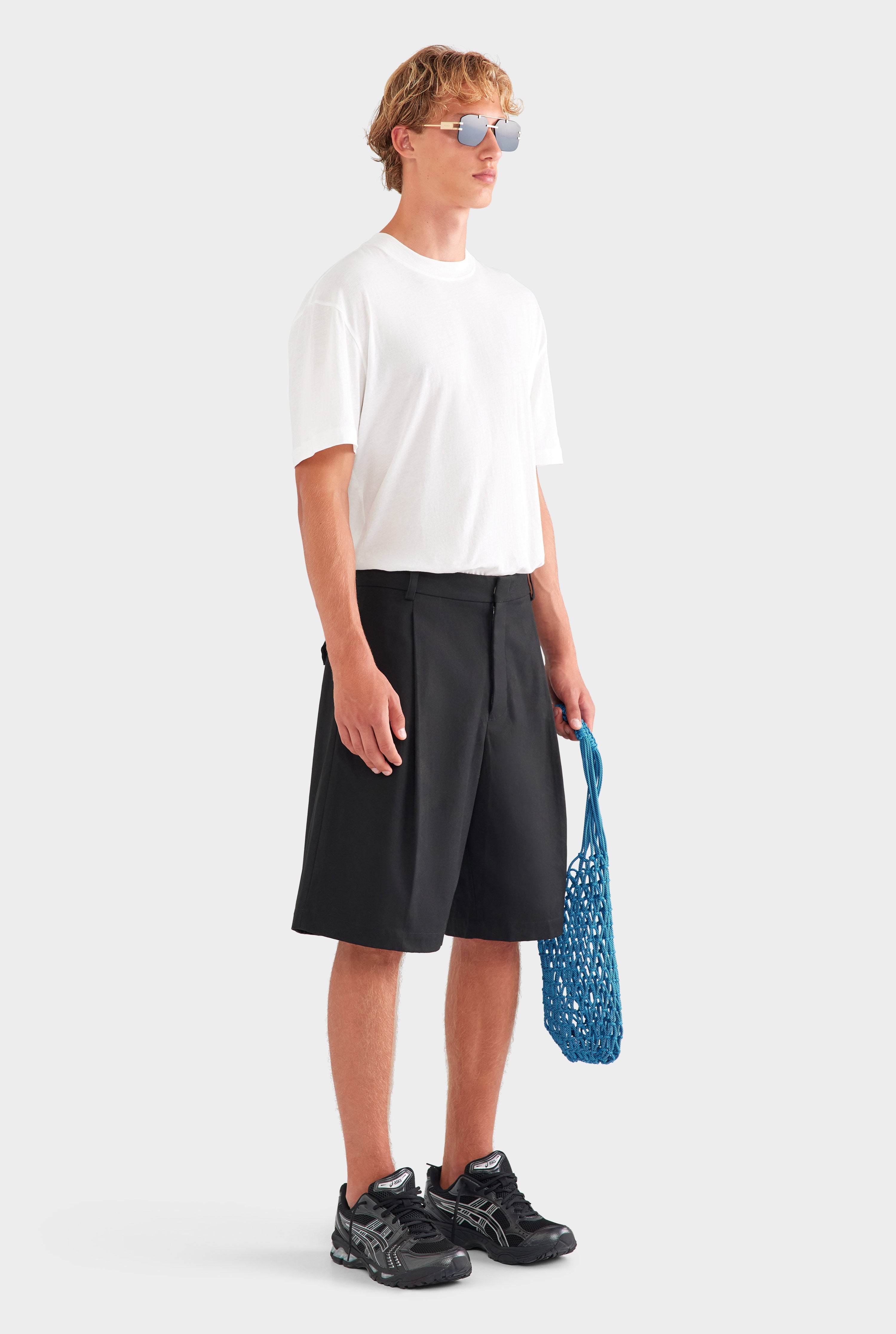 Cotton Canvas Pleated Bermuda Short - Black