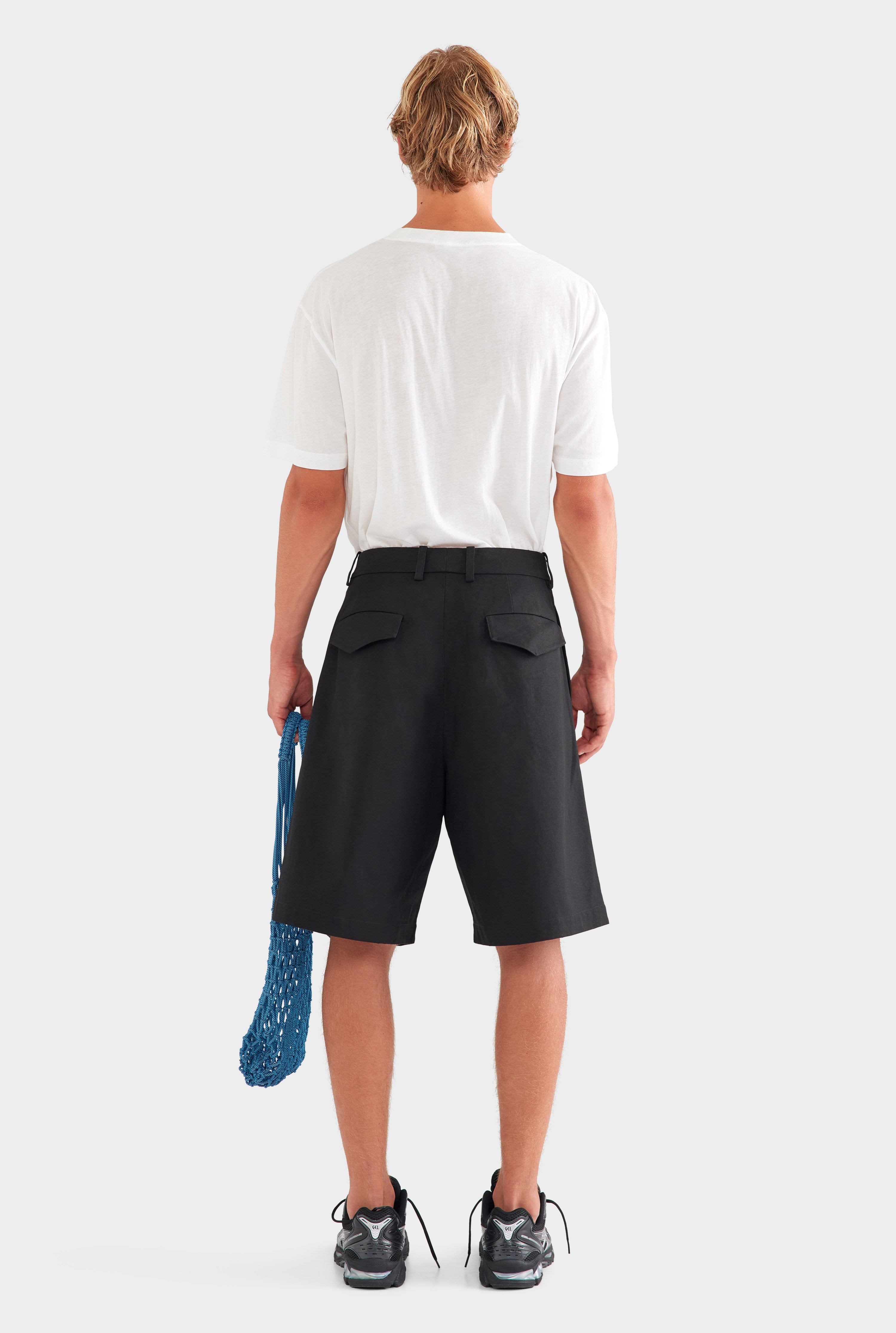 Cotton Canvas Pleated Bermuda Short - Black