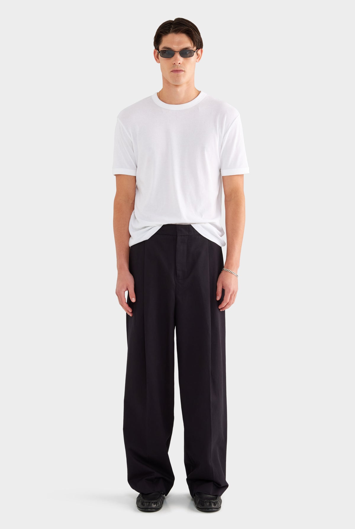 Relaxed Pleated Cotton Twill Trouser - Black