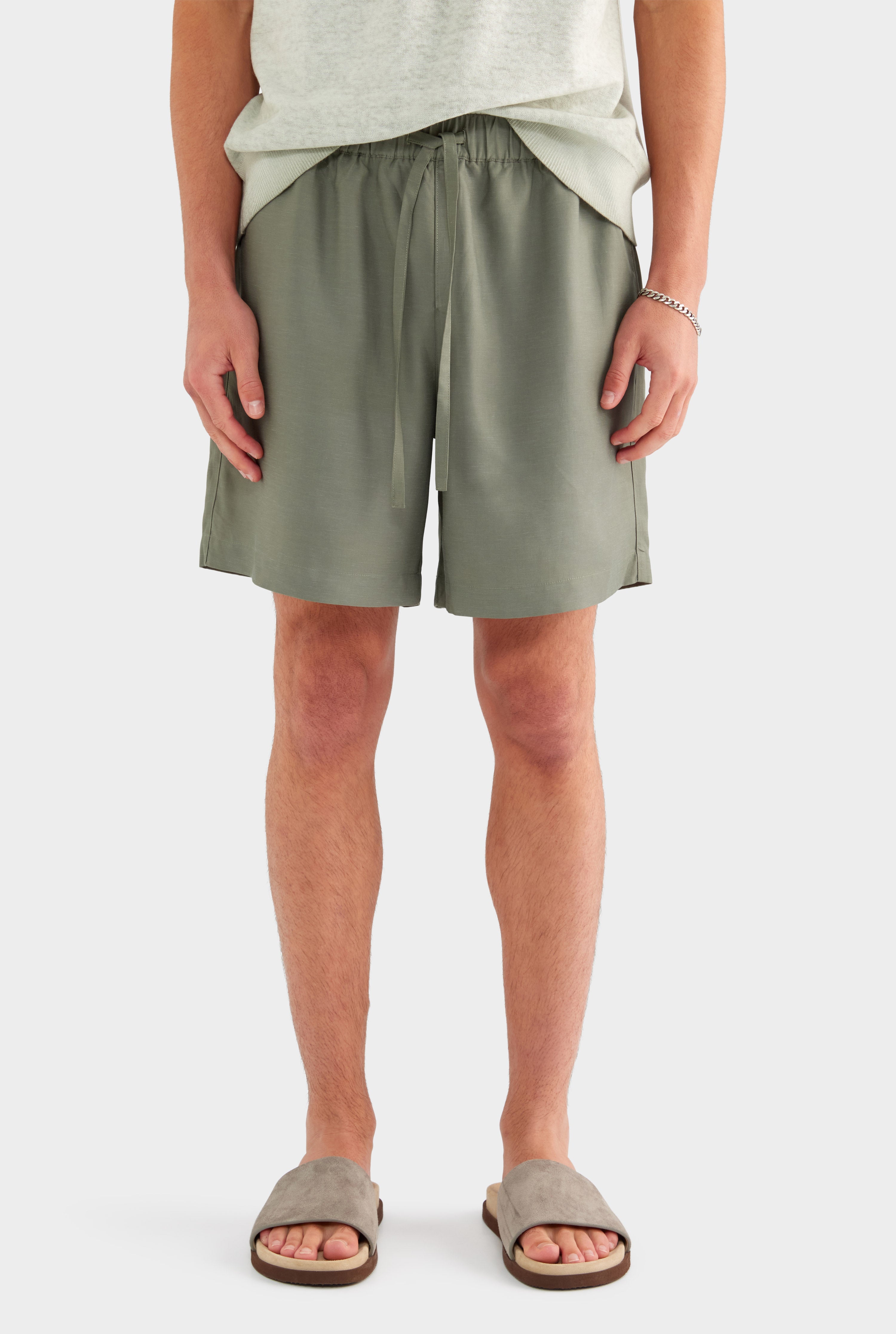 Relaxed Tencel Short - Slate Olive