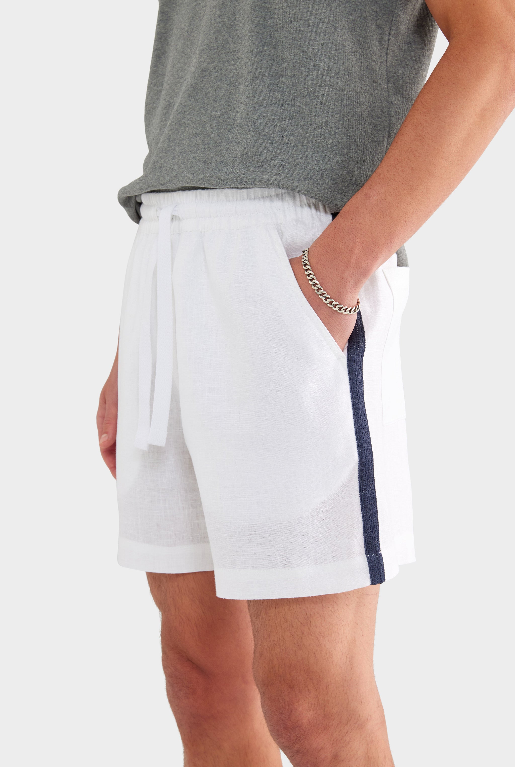 Linen Lounge Short - White / Navy Tape
