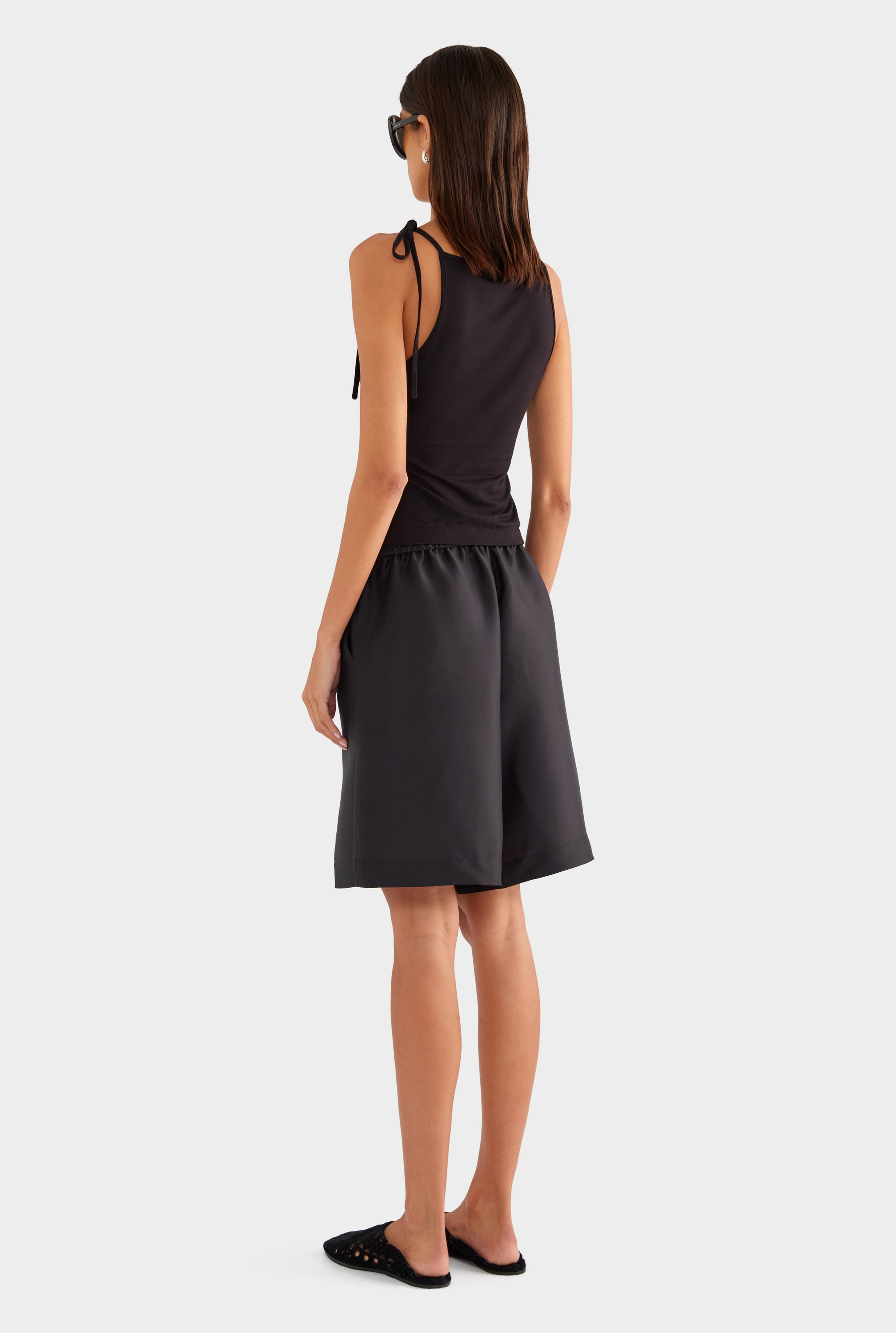 Silk Slub Bermuda Short - Black