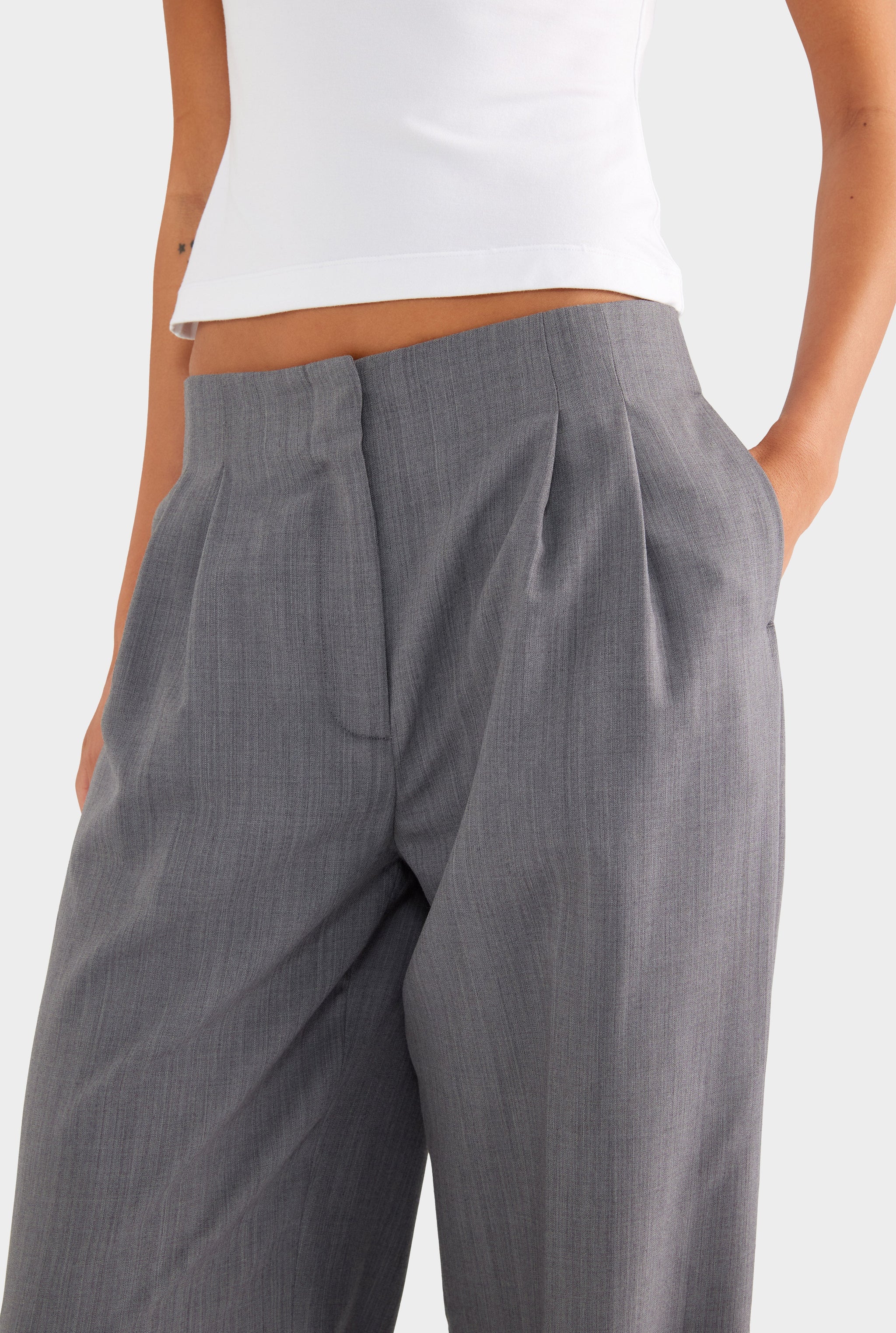 Tailored Pleat Trouser - Charcoal Marl