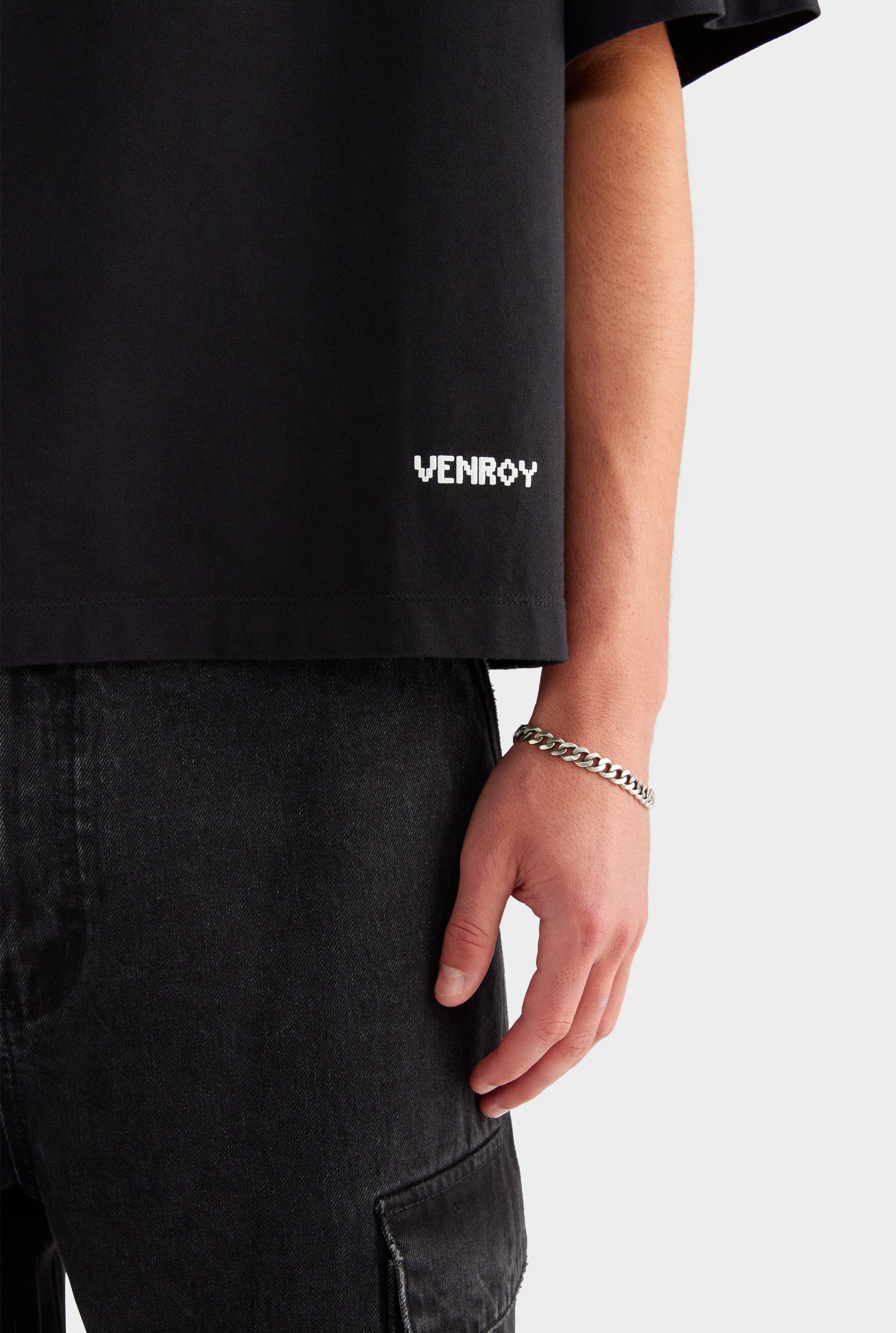 Supersized T Shirt - Black/Marseille Doily