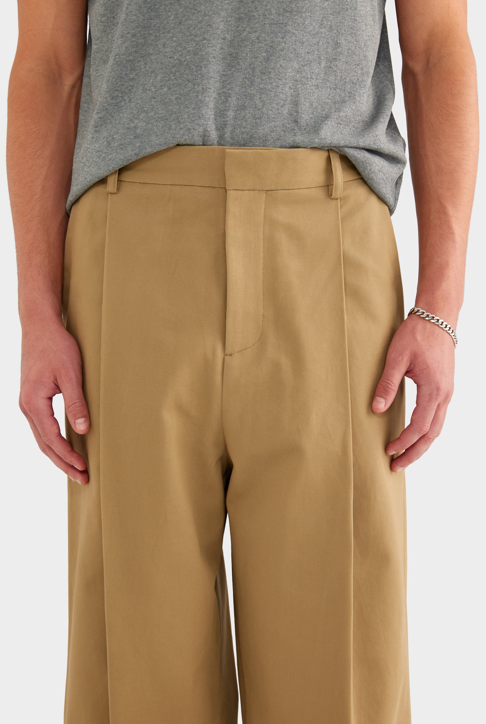 Relaxed Pleated Cotton Twill Trouser - Khaki
