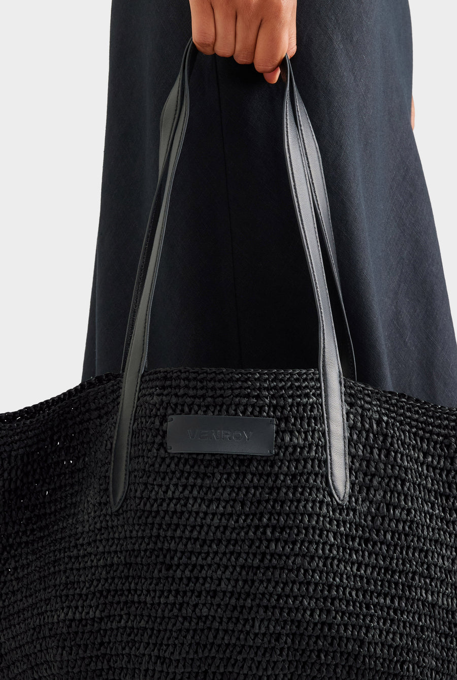 Small Raffia Tote - Black/Black [[AU_MEDIA:gid://shopify/MediaImage/27963388428375]]