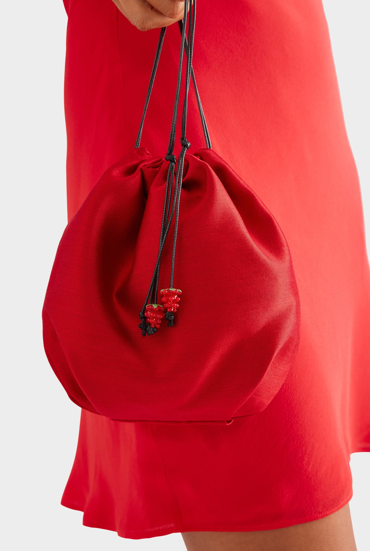 Wool Silk Drawstring Pouch - Red [[AU_MEDIA:gid://shopify/MediaImage/27760162373719]]