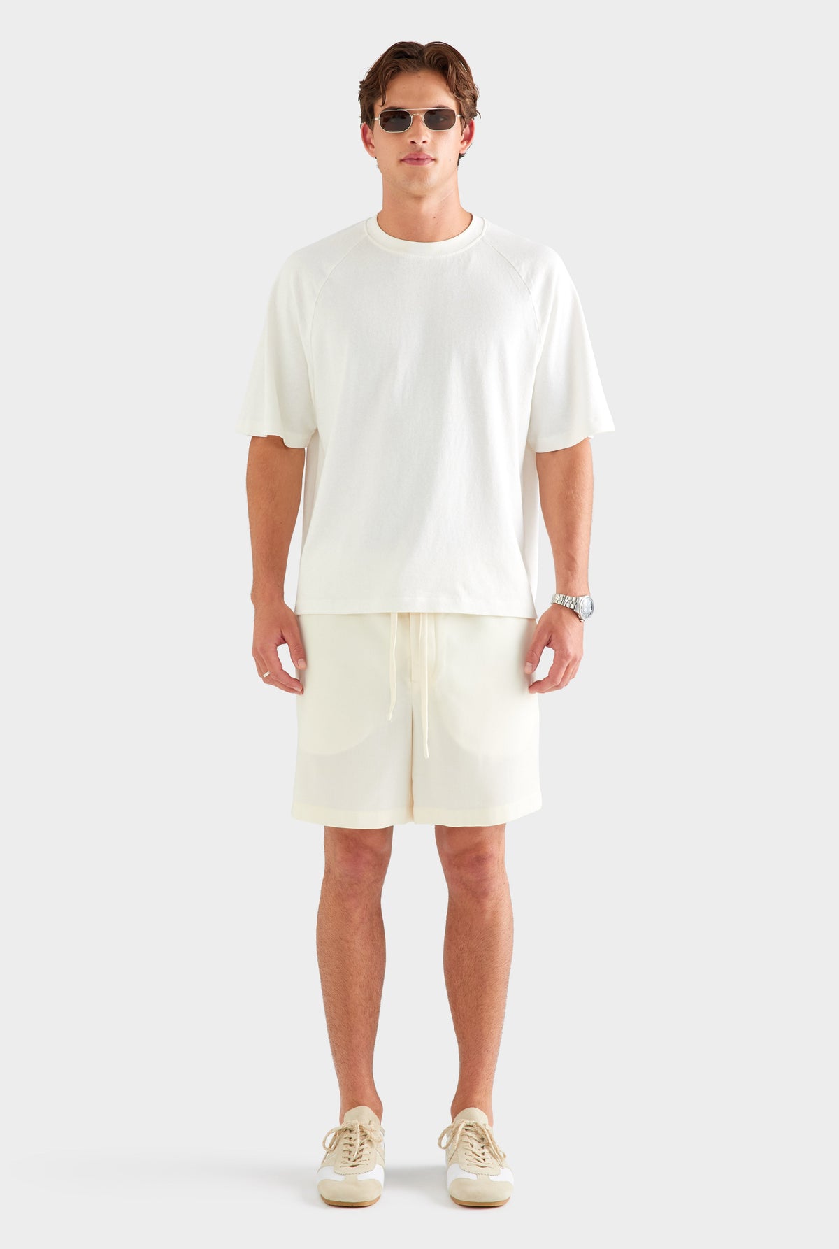 Oversized Raglan T Shirt - White [[AU_MEDIA:gid://shopify/MediaImage/27759699853399]]