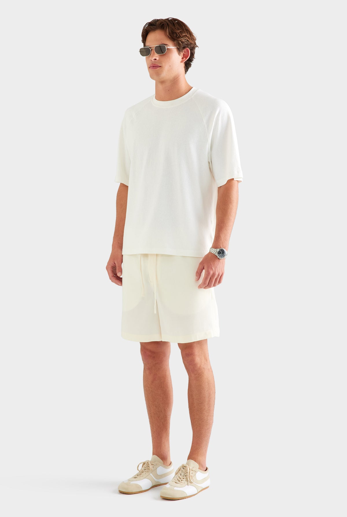 Oversized Raglan T Shirt - White [[AU_MEDIA:gid://shopify/MediaImage/27759700246615]]