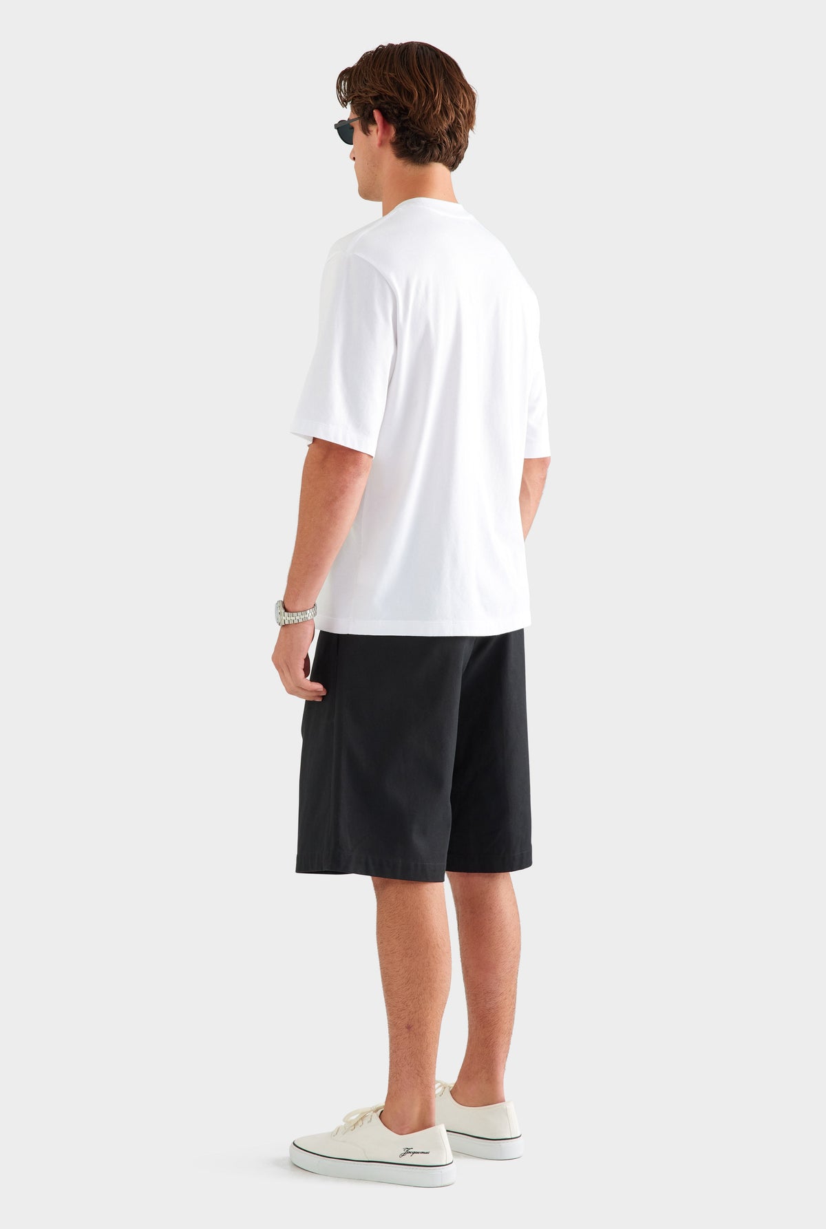 Oversized T-Shirt - White/Travel Stickers [[AU_MEDIA:gid://shopify/MediaImage/27955553632343]]