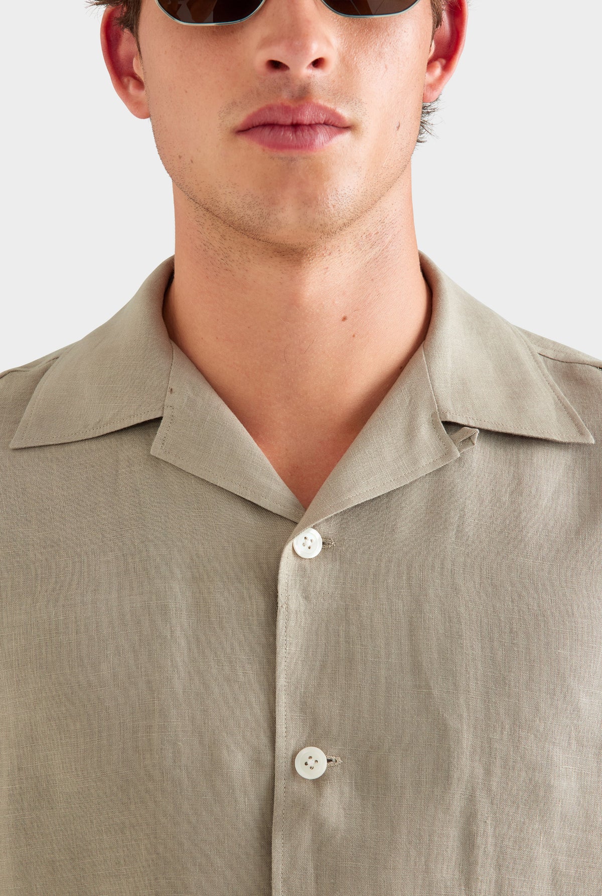 Linen Camp Collar Shirt - Olive Taupe [[AU_MEDIA:gid://shopify/MediaImage/27955557204055]]