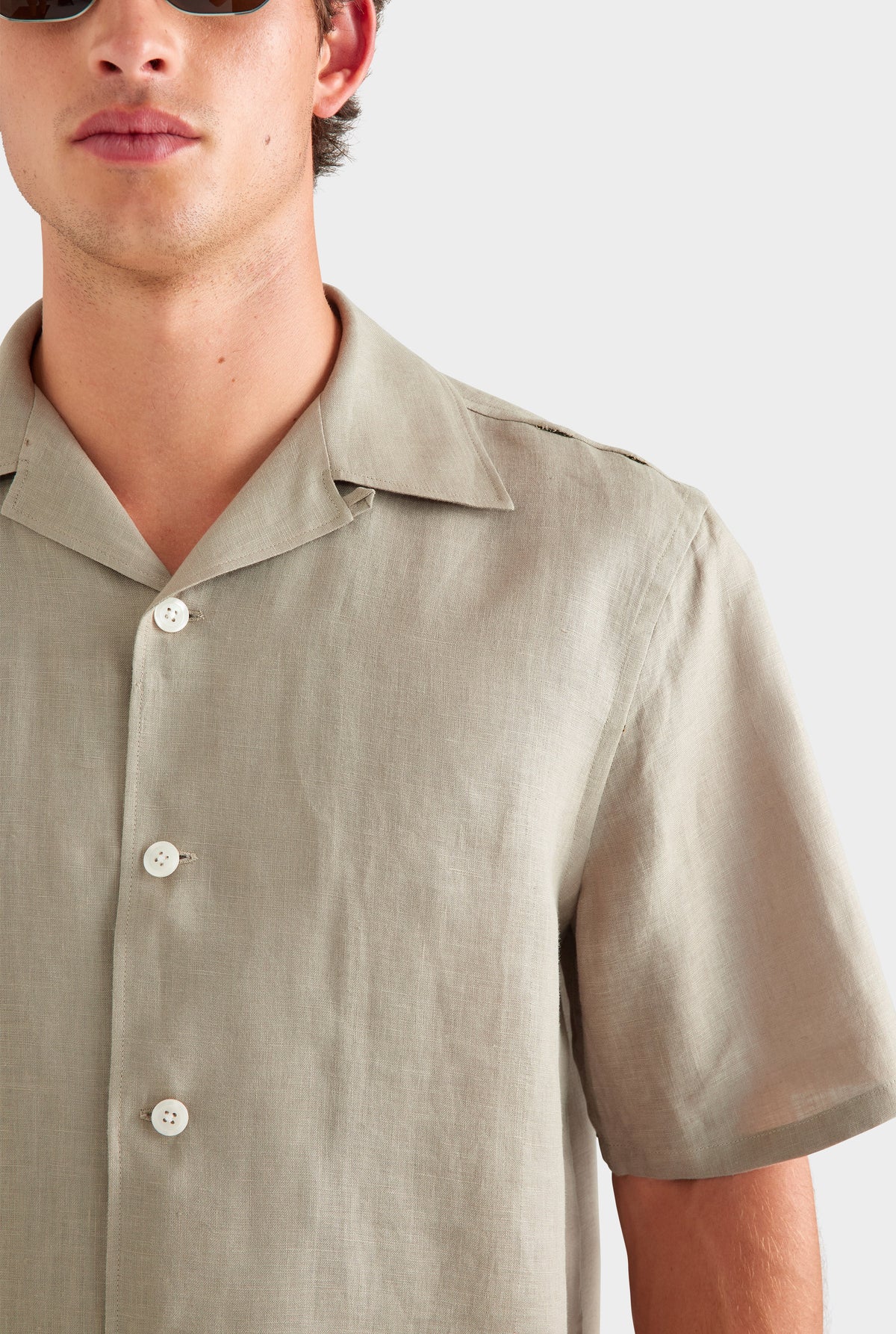 Linen Camp Collar Shirt - Olive Taupe [[AU_MEDIA:gid://shopify/MediaImage/27955558219863]]
