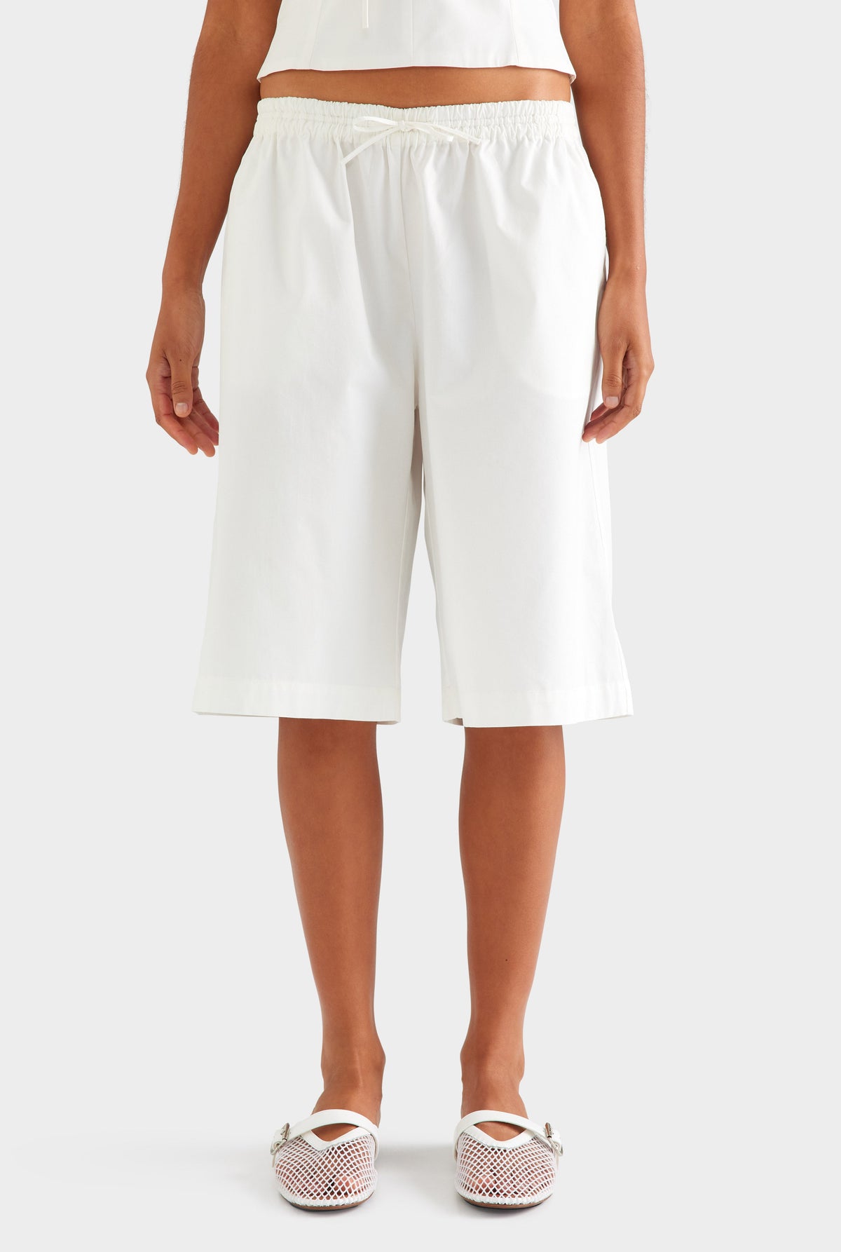 Cotton Bermuda Short - White [[AU_MEDIA:gid://shopify/MediaImage/27756970672215]]