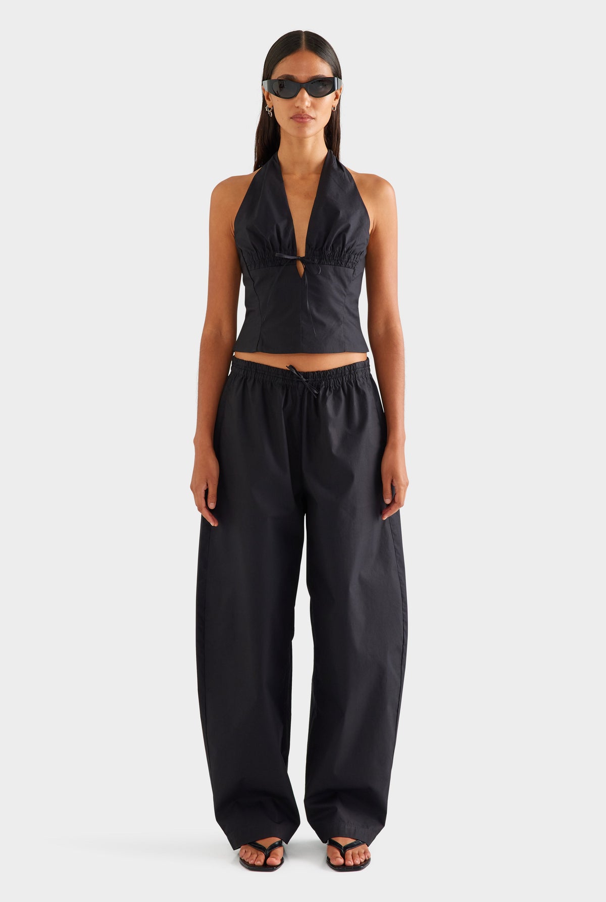 Cotton Barrel Leg Pant - Black [[AU_MEDIA:gid://shopify/MediaImage/27756876202071]]