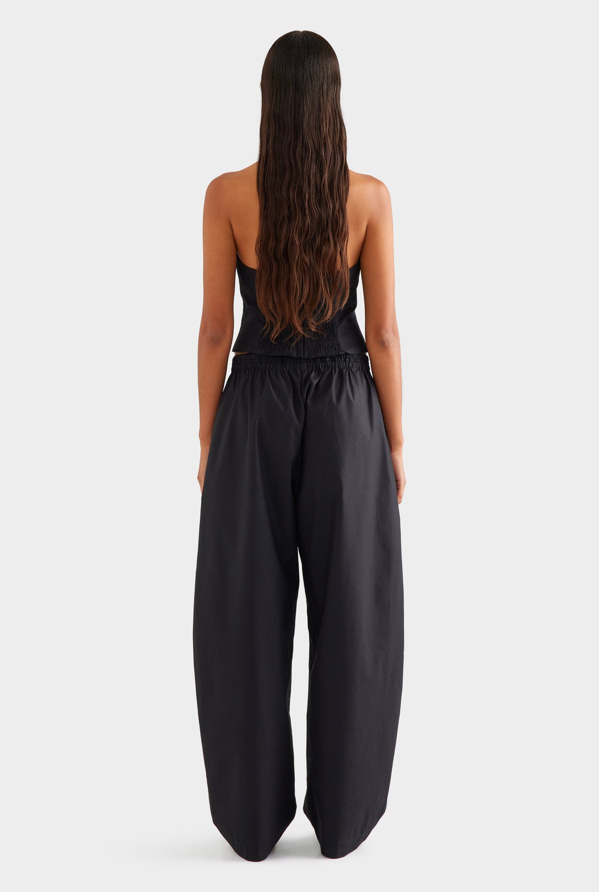 Cotton Barrel Leg Pant - Black [[AU_MEDIA:gid://shopify/MediaImage/27756876333143]]