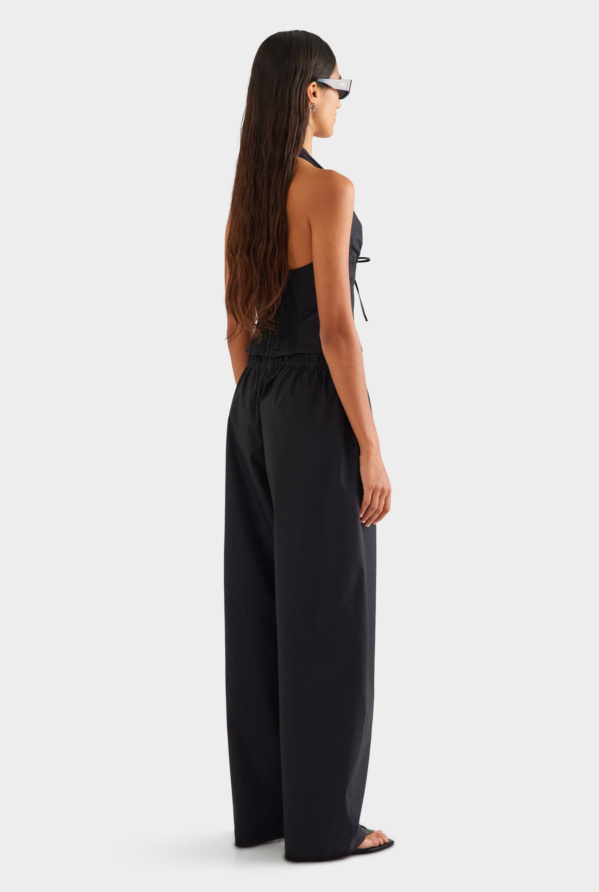Cotton Barrel Leg Pant - Black [[AU_MEDIA:gid://shopify/MediaImage/27756876562519]]