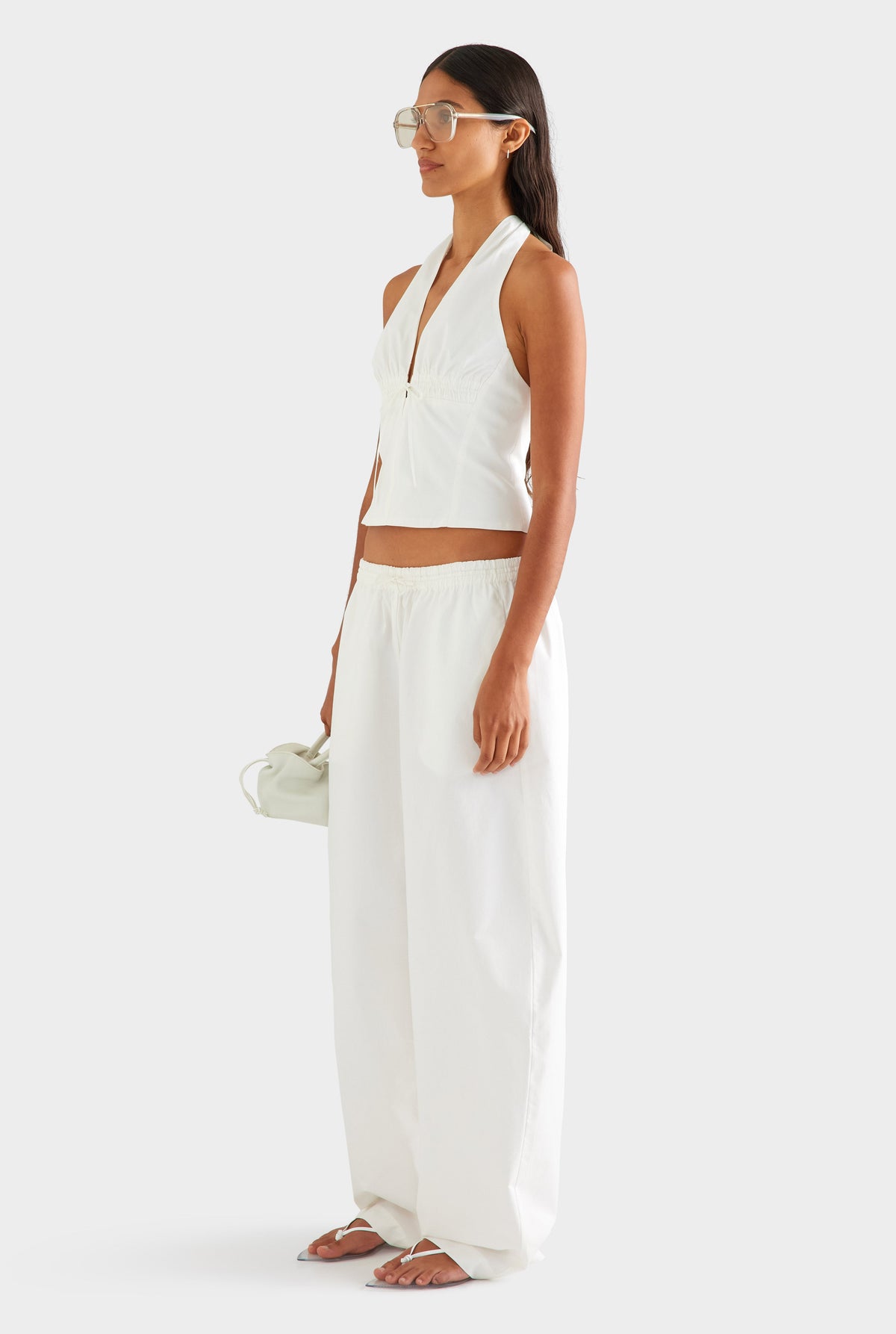 Cotton Barrel Leg Pant - White [[AU_MEDIA:gid://shopify/MediaImage/27756877250647]]