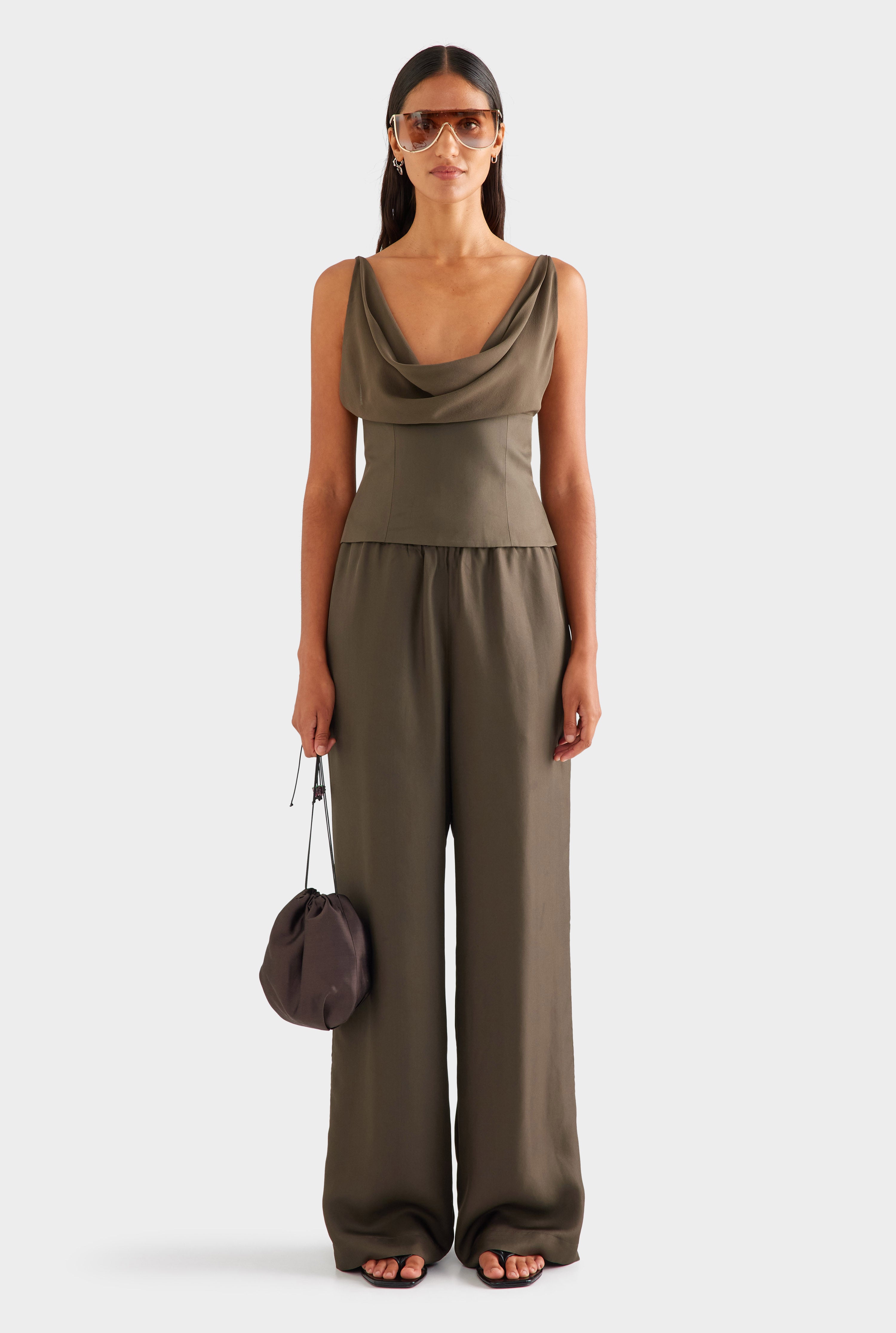 Silk Relaxed Pant - Dark Olive [[AU_MEDIA:gid://shopify/MediaImage/27957231878231]]