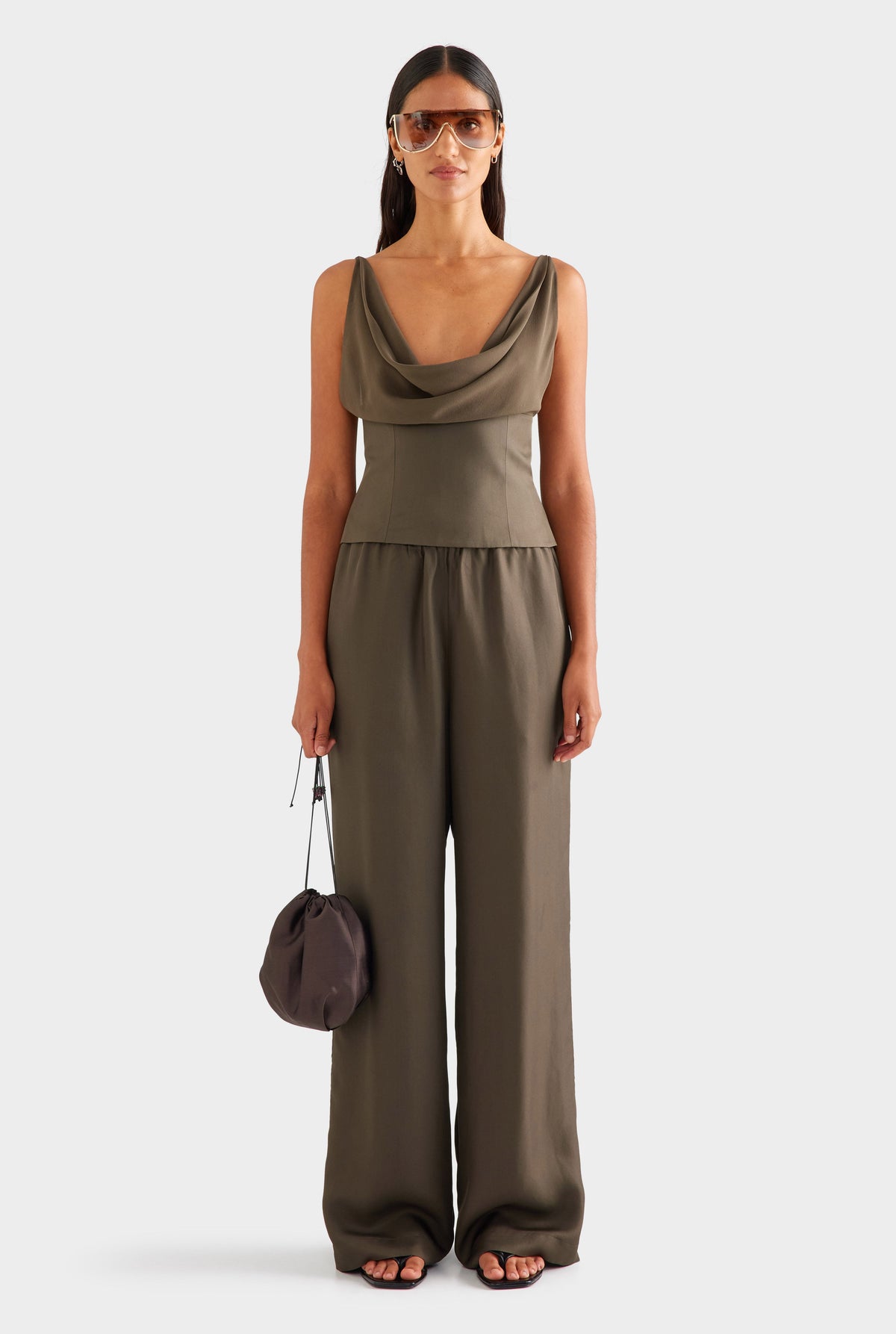 Silk Relaxed Pant - Dark Olive [[AU_MEDIA:gid://shopify/MediaImage/27957231878231]]