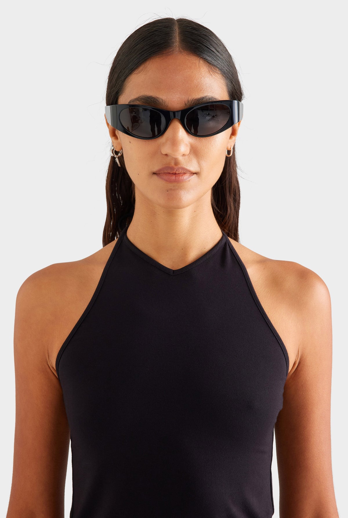 High V Neck Halter Tank - Black [[AU_MEDIA:gid://shopify/MediaImage/27957151531095]]