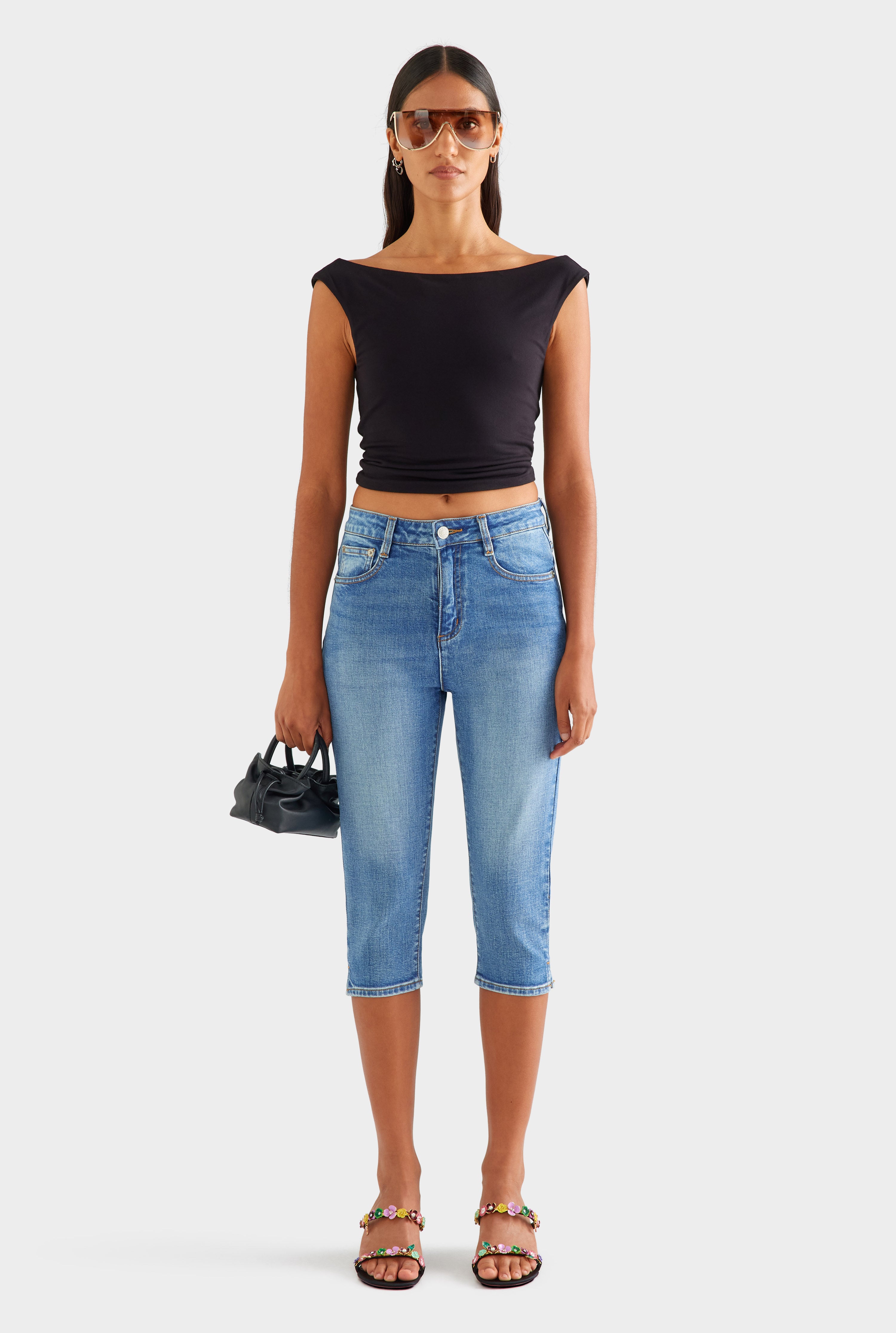 Denim Capri - Vintage Mid Indigo [[AU_MEDIA:gid://shopify/MediaImage/27956999946327]]