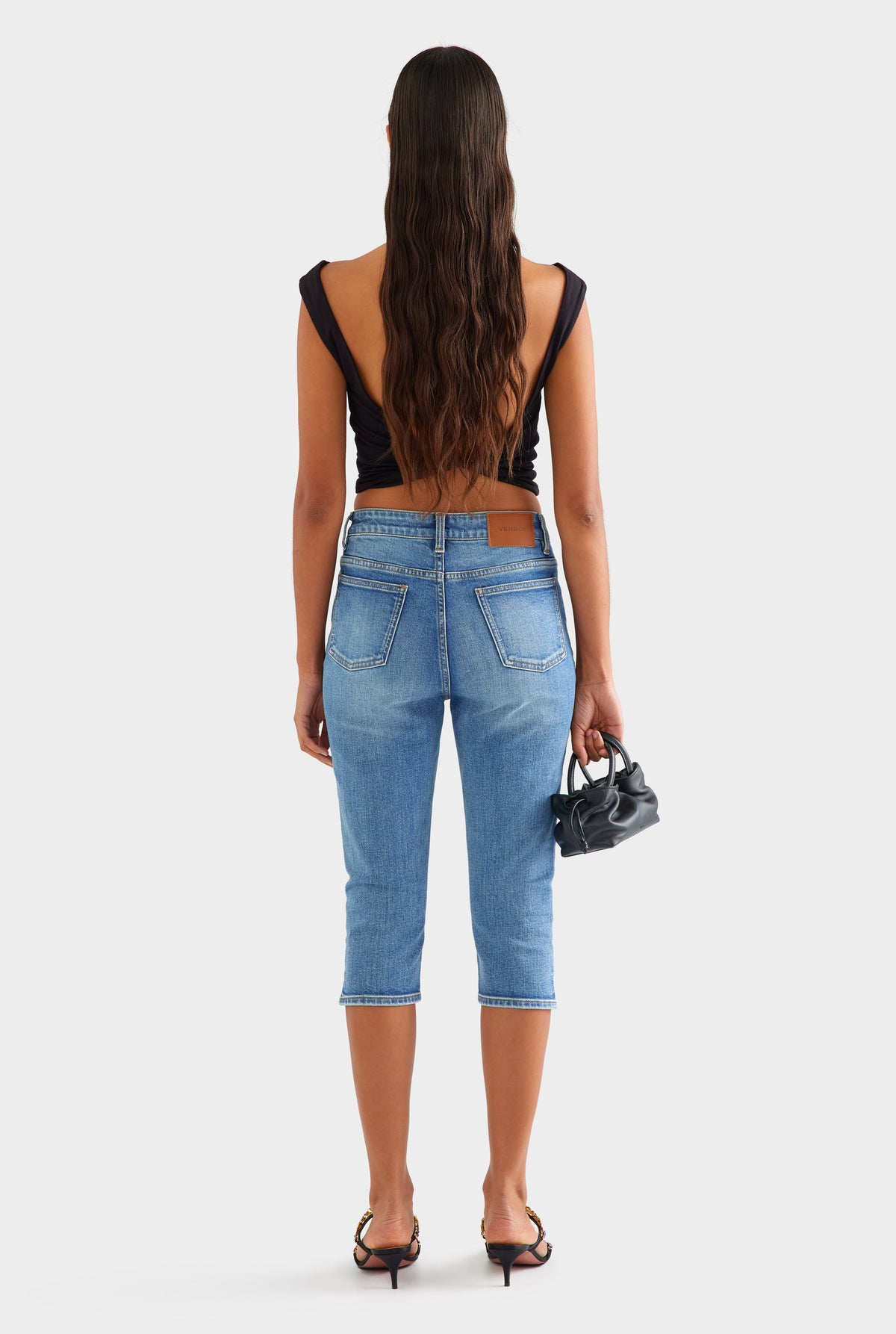 Denim Capri - Vintage Mid Indigo [[AU_MEDIA:gid://shopify/MediaImage/27956978581591]]