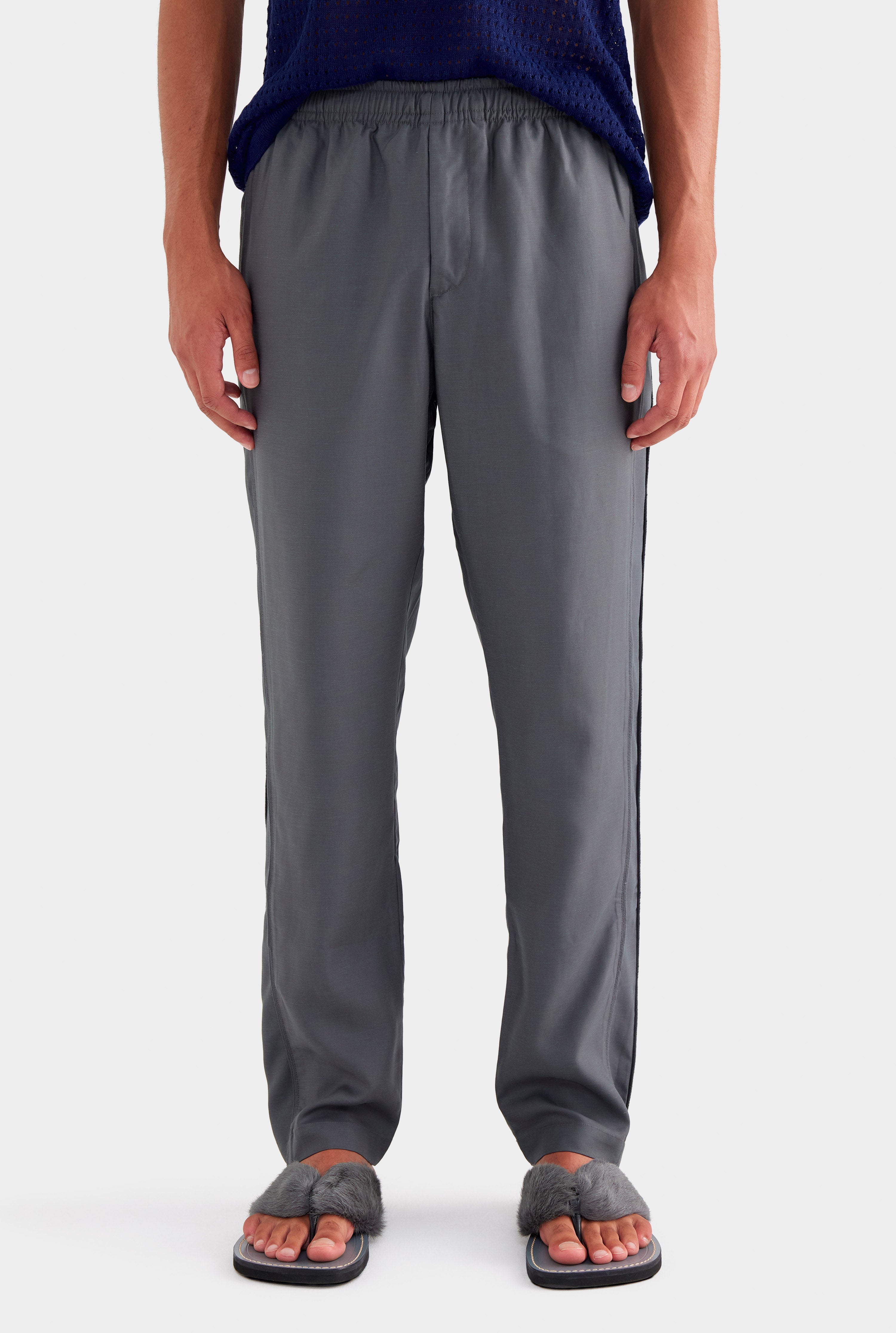 Tencel Lounge Chino - Charcoal