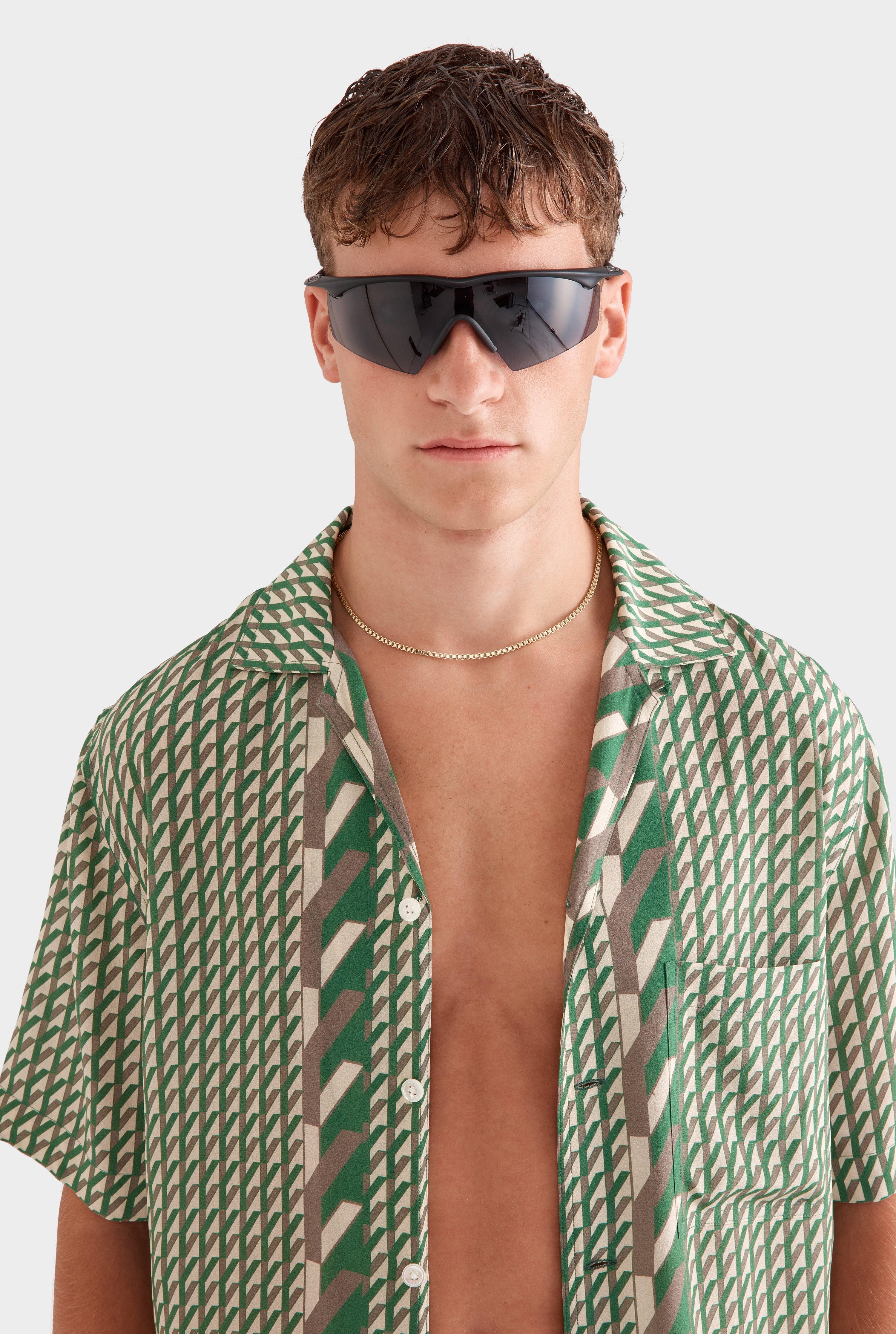 Flat Hem Short Sleeve Silk Camp Collar - Cactus/Antique White V Monogram