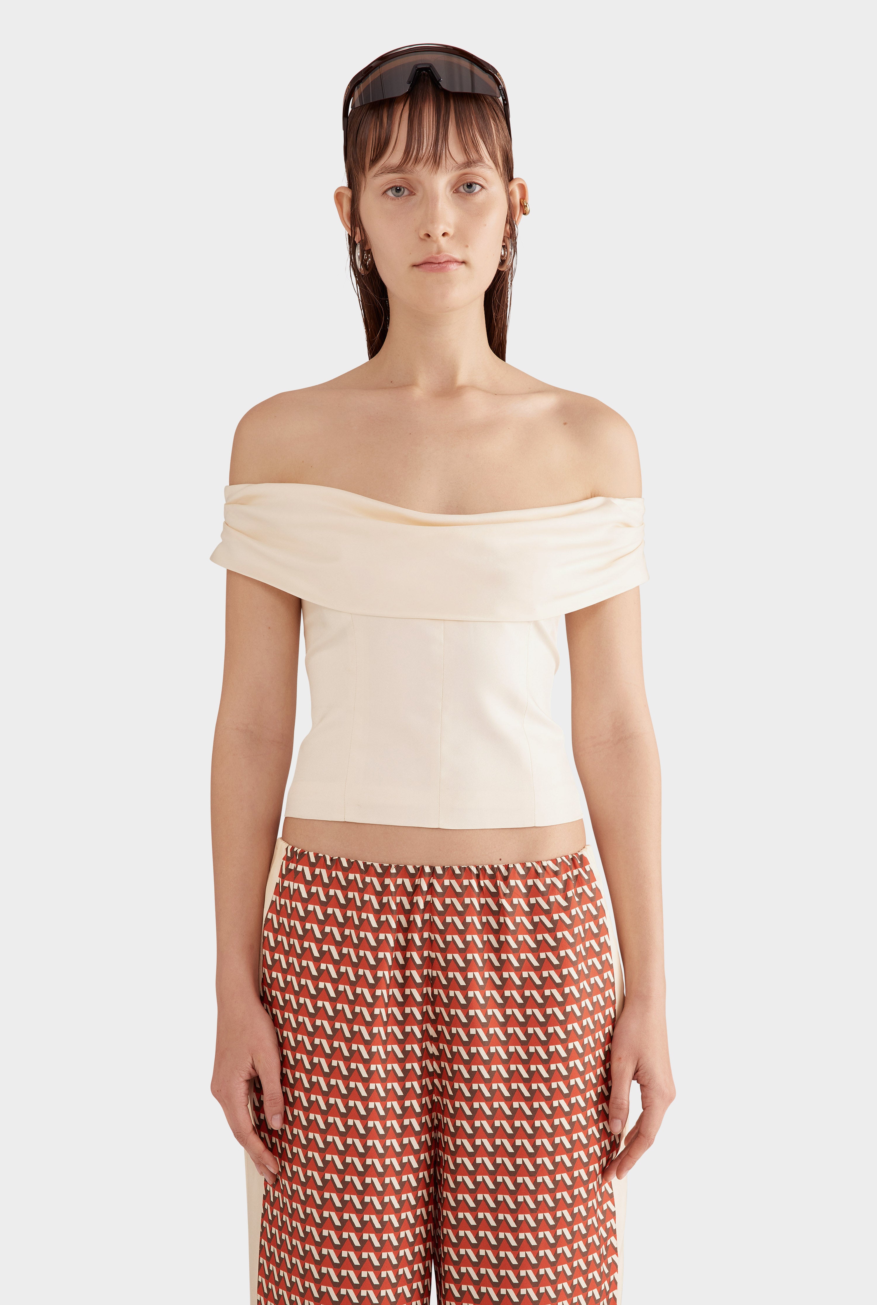 Silk Relaxed Pant - Cocoa/Red V Monogram