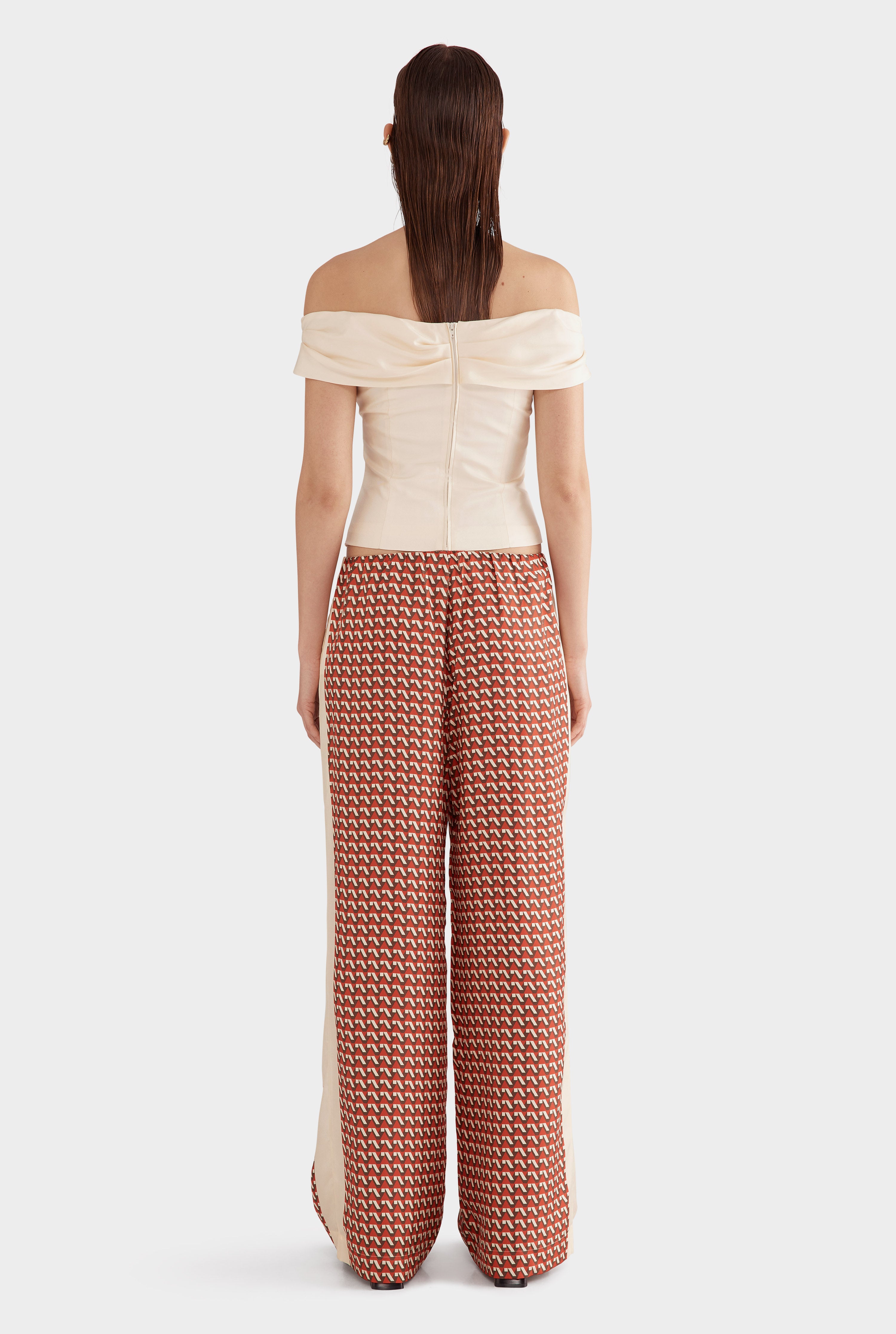 Silk Relaxed Pant - Cocoa/Red V Monogram