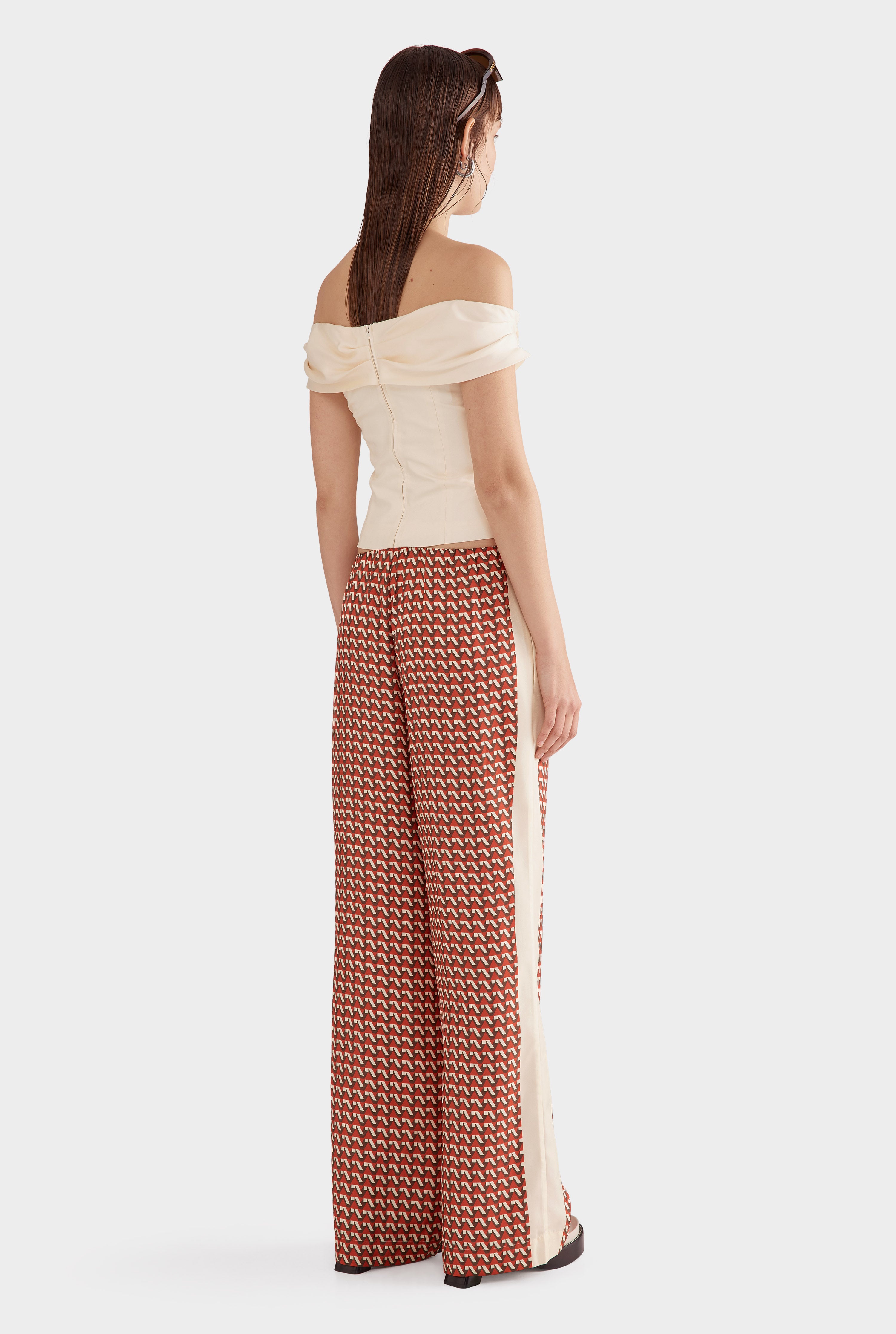 Silk Relaxed Pant - Cocoa/Red V Monogram