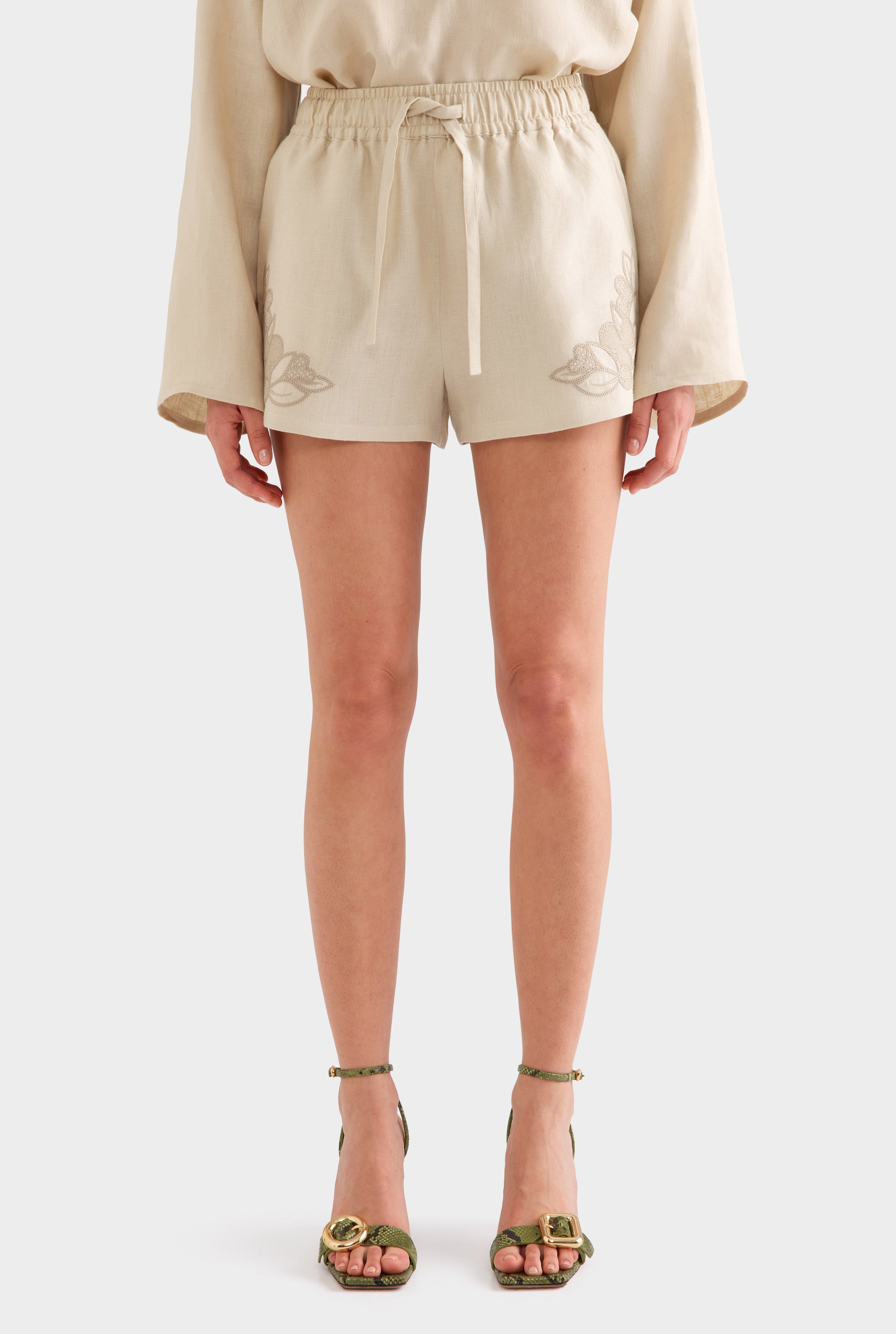 Embroidered Linen Short - Pistachio Shell