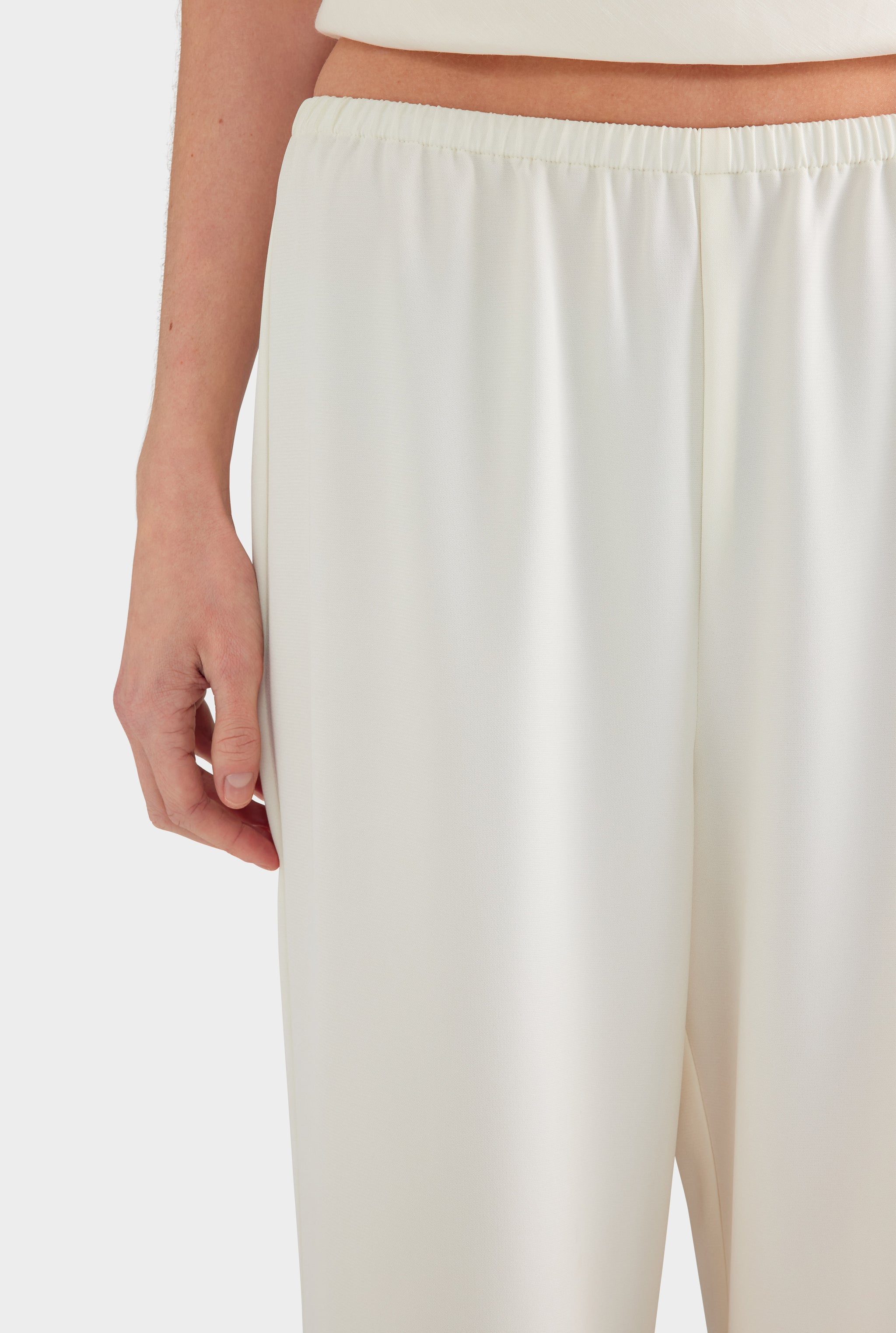 Crepe Elastic Waist Pant - Off White