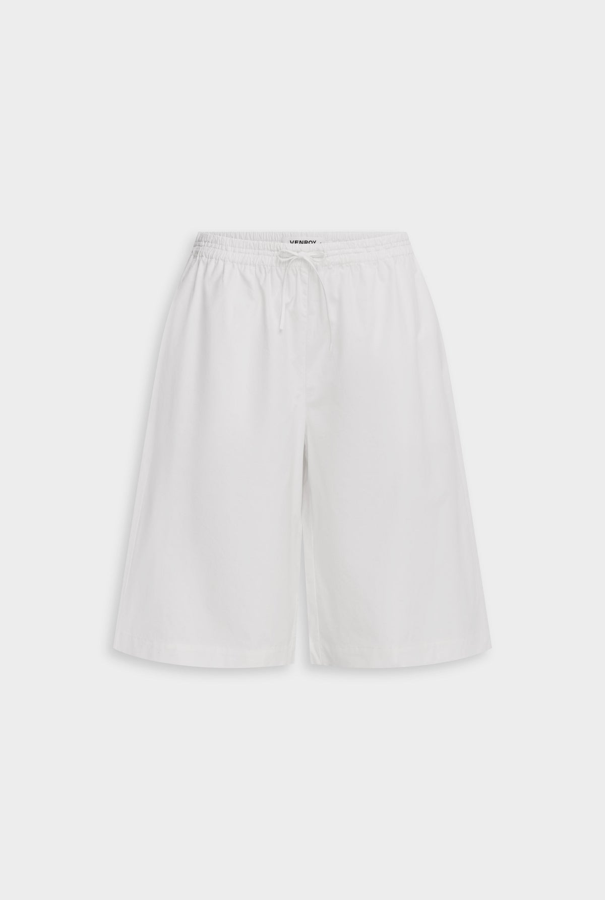 Cotton Bermuda Short - White [[AU_MEDIA:gid://shopify/MediaImage/27754608623703]]