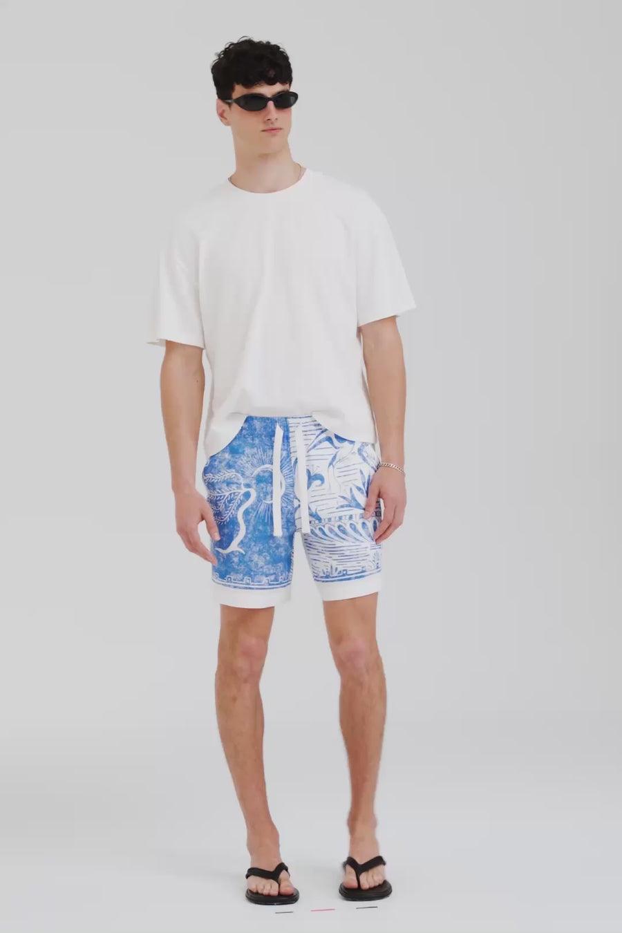 Venroy Printed Linen Short - White/Blue Greek Stamp
