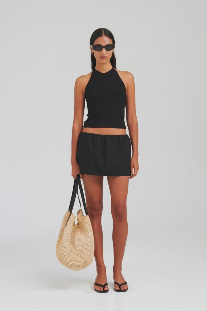High V Neck Halter Tank - Black [[AU_MEDIA:gid://shopify/Video/27963878342743]]